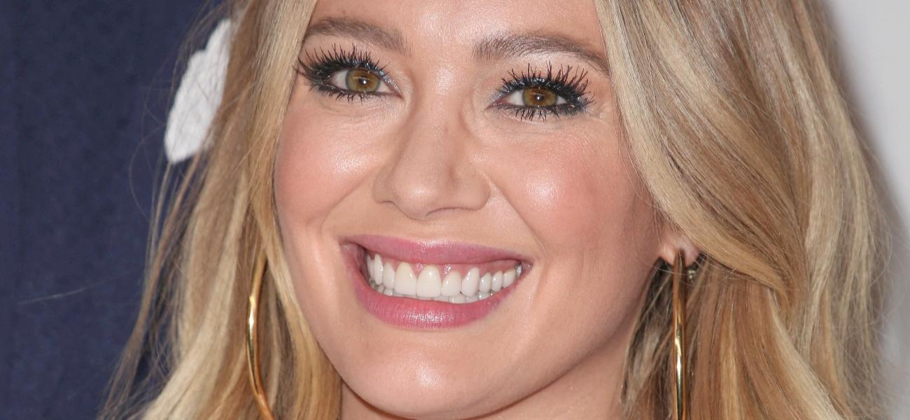 Hilary Duff smiles close up