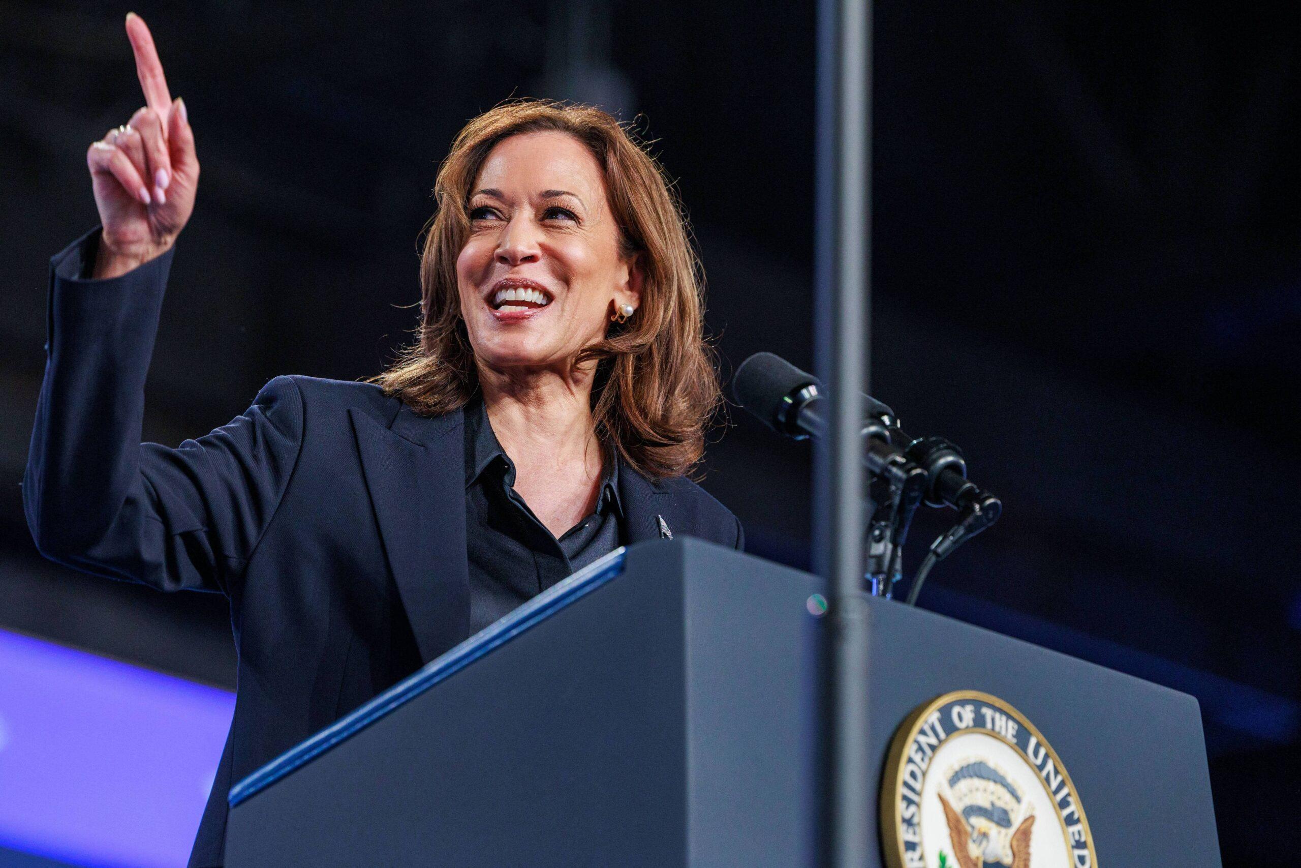 Kamala Harris berkumpul di Flint