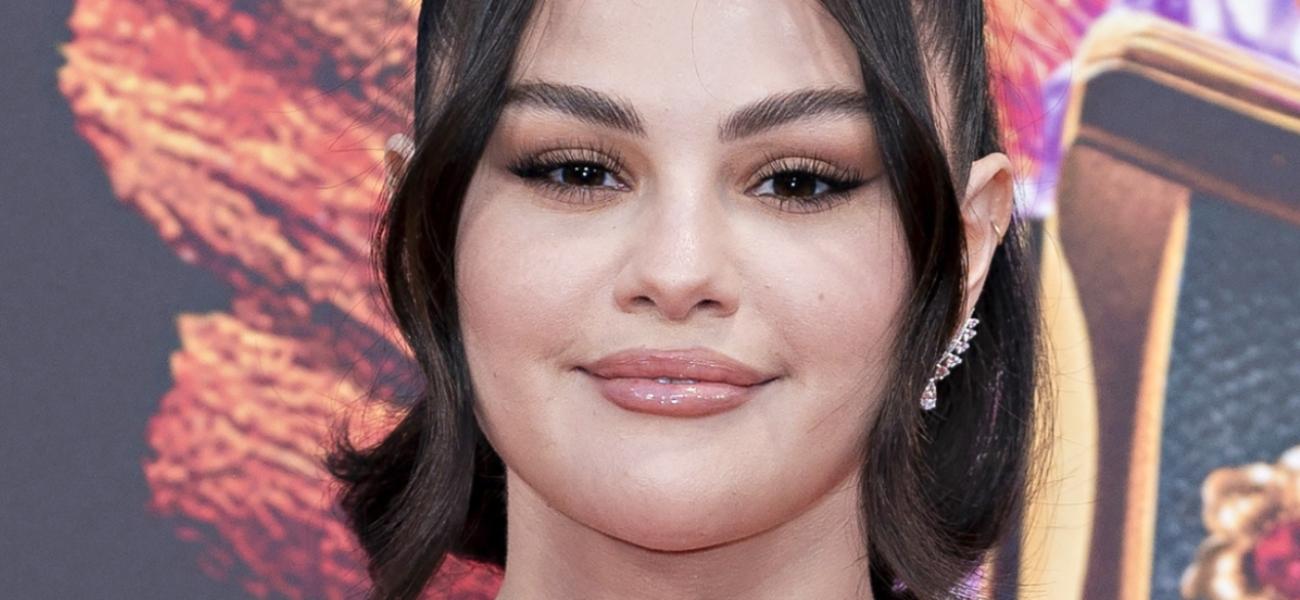 Selena Gomez close up