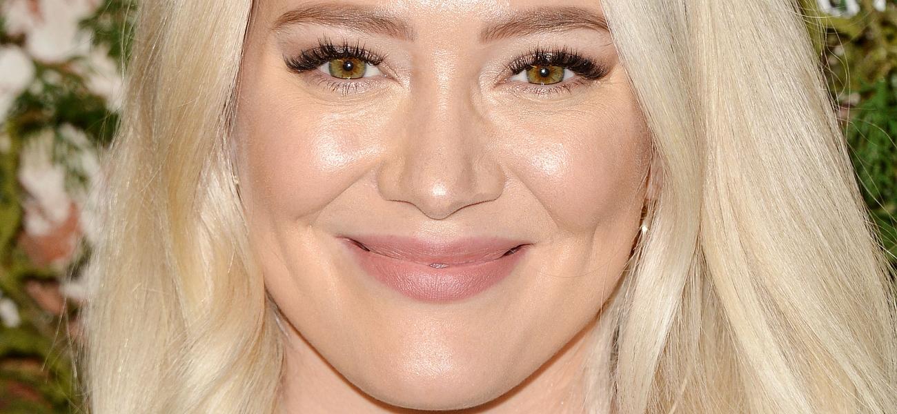 Hilary Duff smiles close up