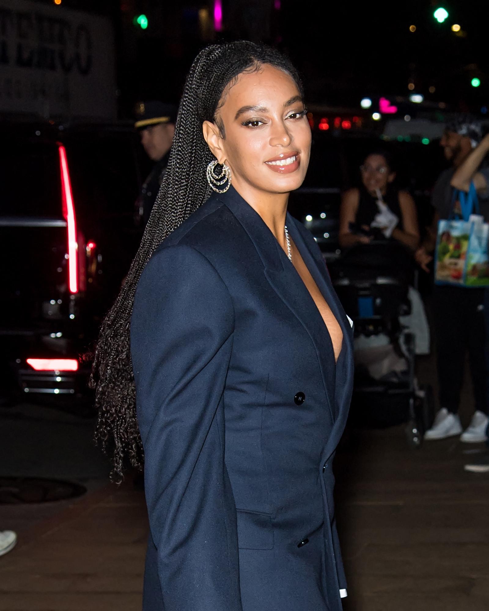 Solange Knowles chega ao New York Ballet 2022 Fall Fashion Gala