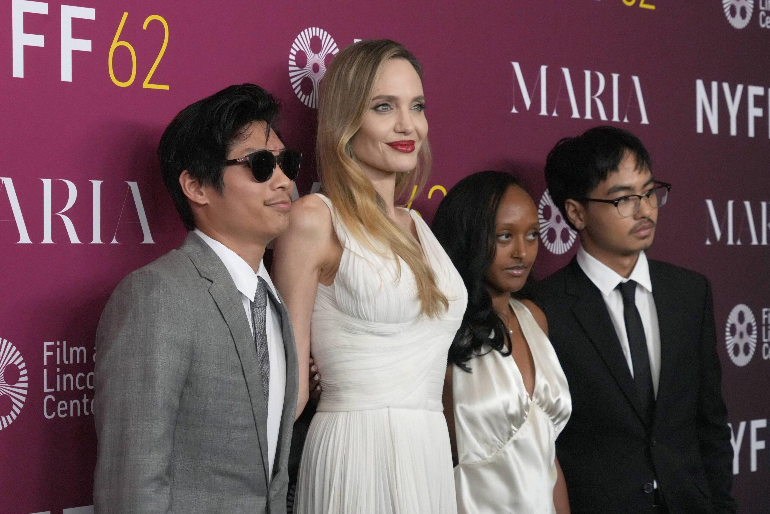 Angelina and her children at the Maria premiere