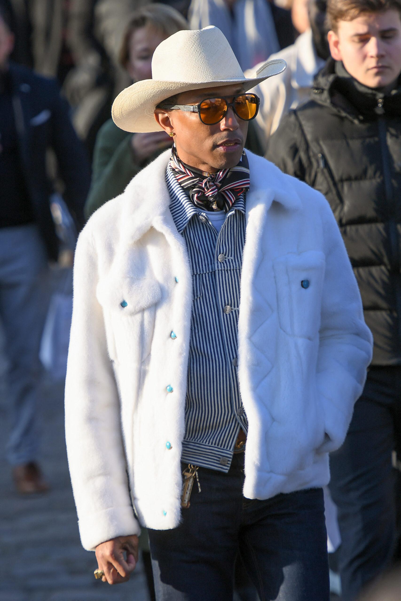 Pharrell Williams na pokazie Dior Homme Menswear jesień/zima 2024-2025 w ramach Paris Fashion Week