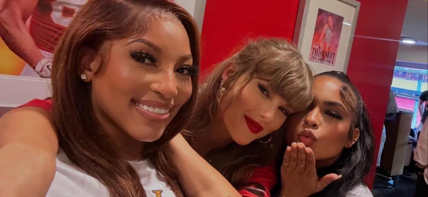 Chariah Gordon and Taylor Swift take selfie