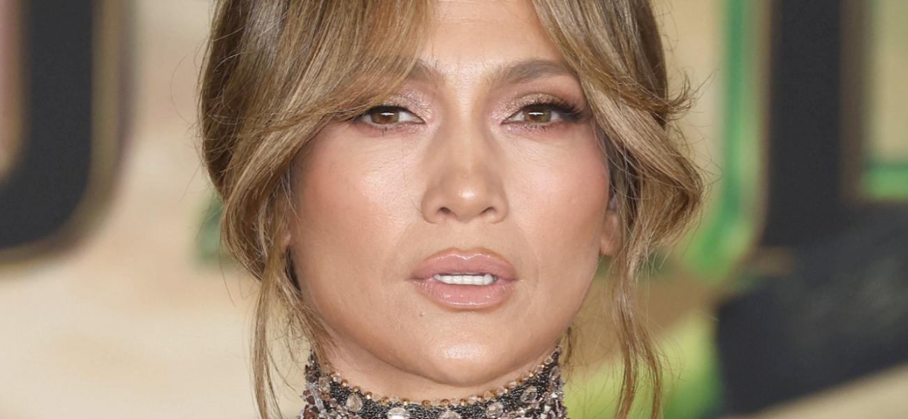 Jennifer Lopez close up