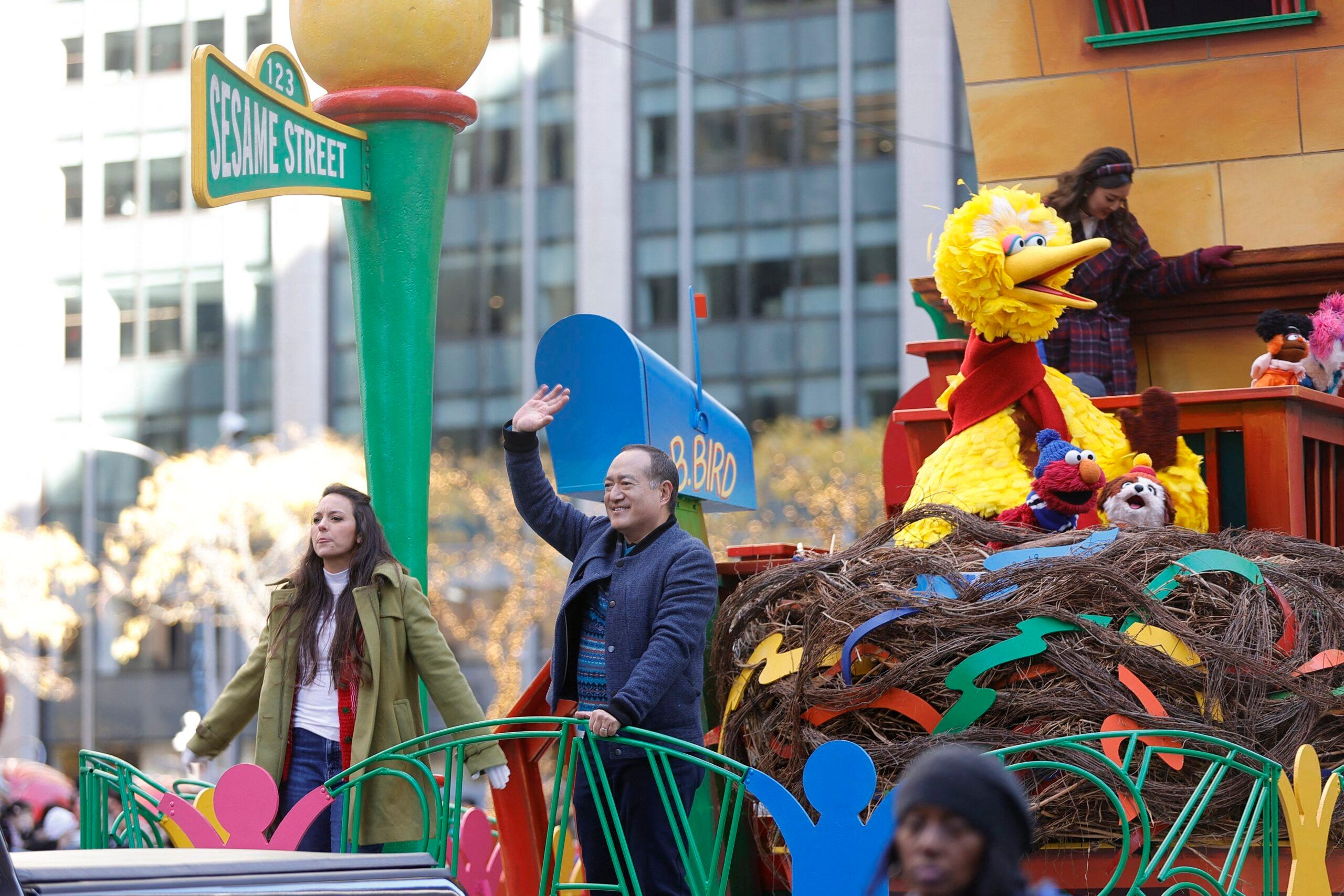 Muppets Big Bird and Elmo at Thanksgiving Day Parade 2023