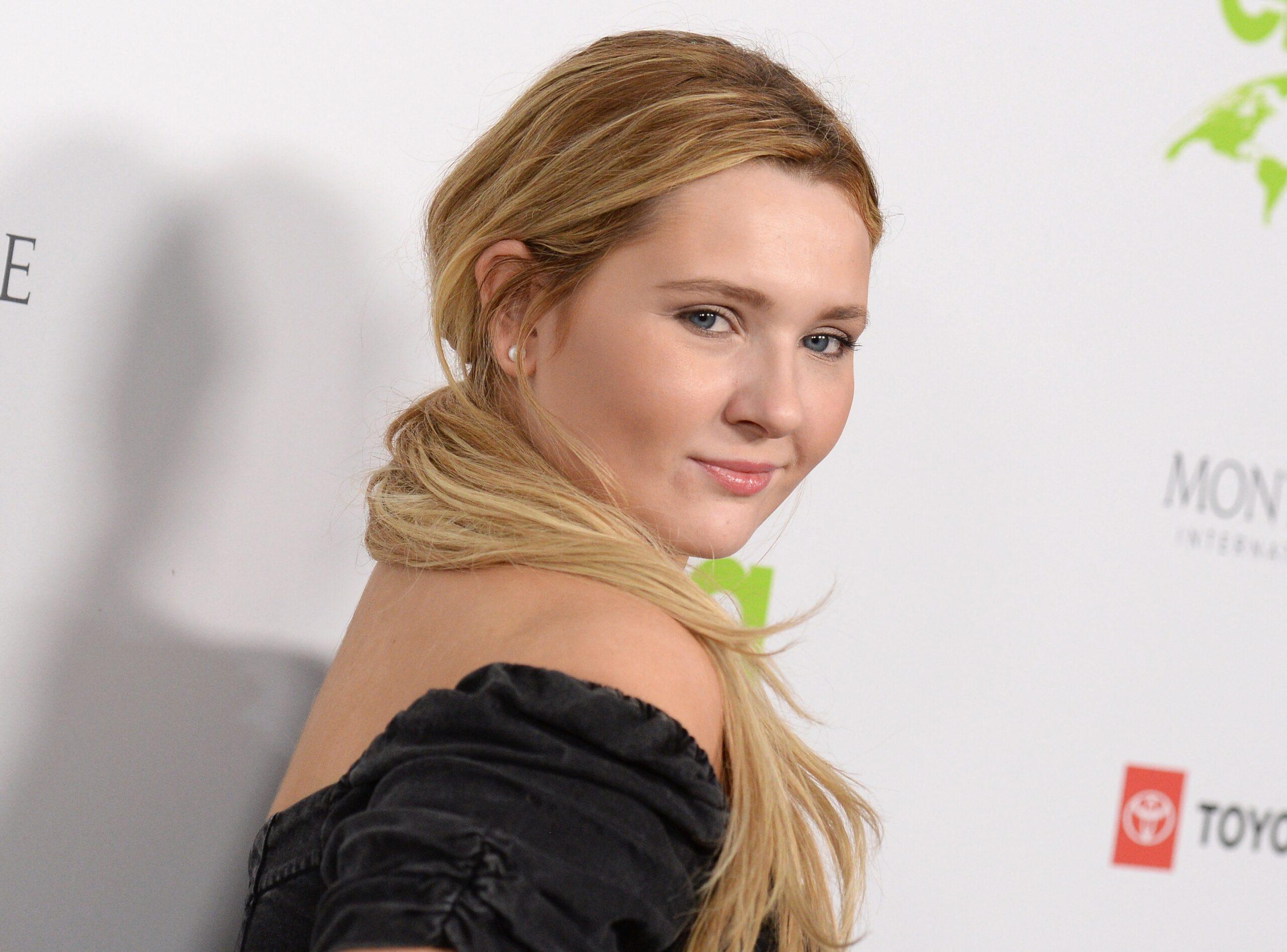 Abigail Breslin at Environmental Media Association (EMA) Awards Gala