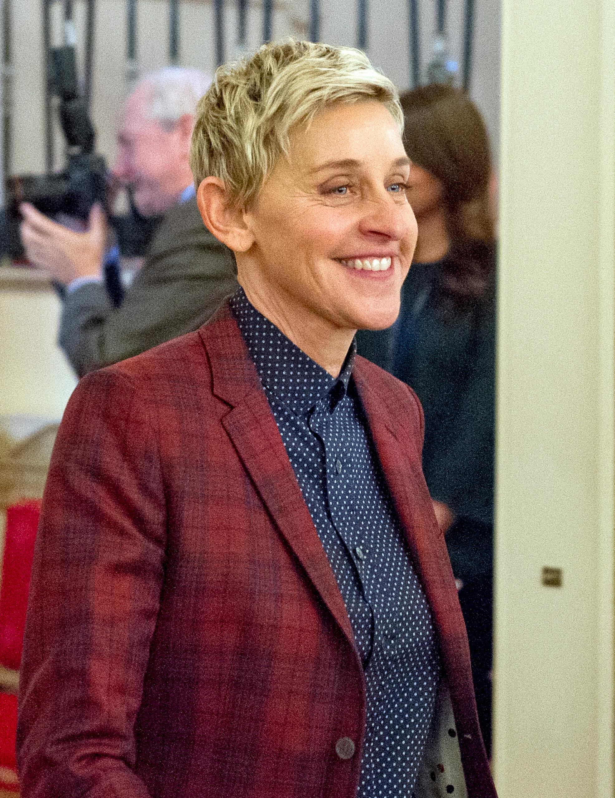 Ellen DeGeneres tiba untuk menerima Medali Kebebasan Presiden