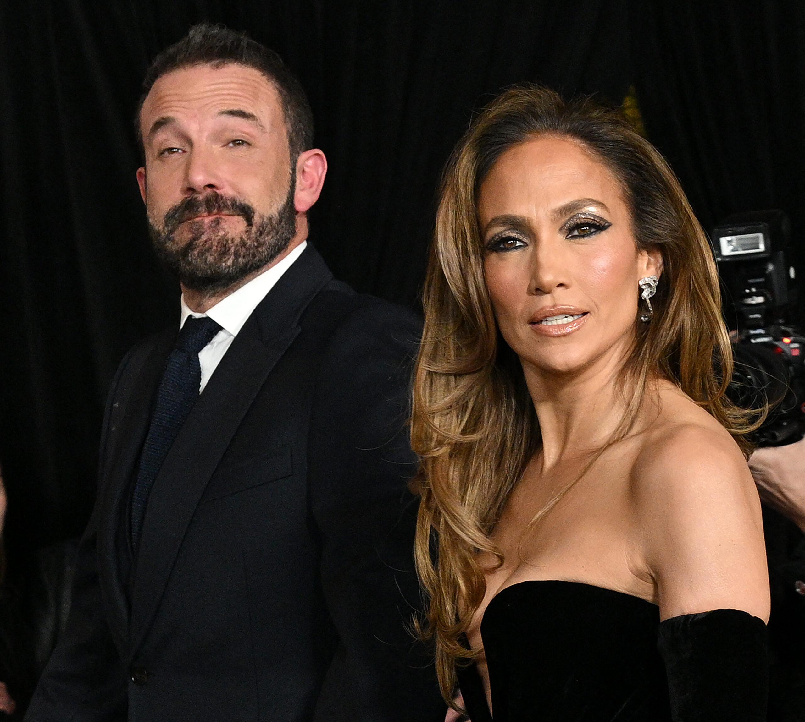 Ben Affleck and Jennifer Lopez visit this I ... now: love story in Los -Angeles Premiere