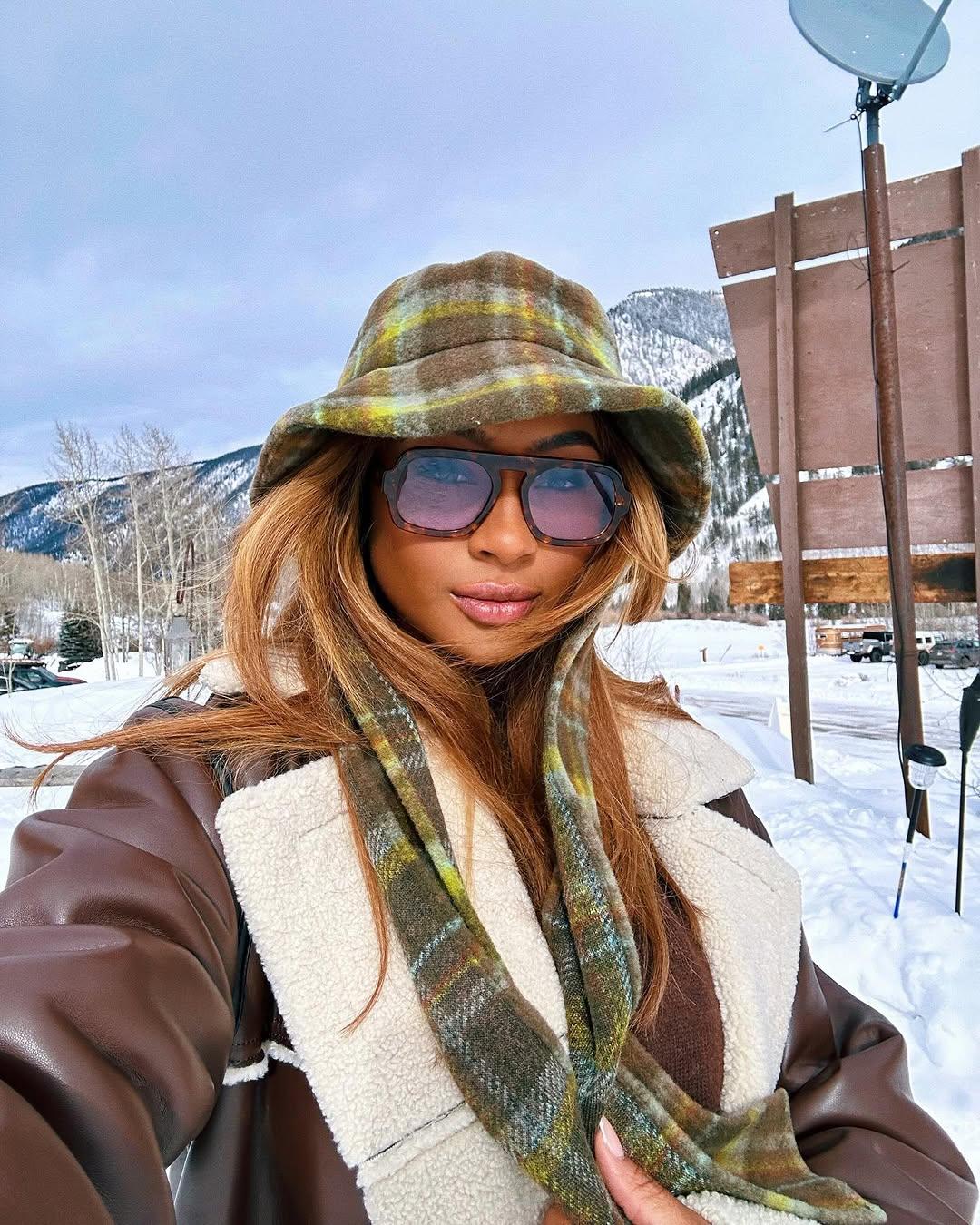 Kayla Nicole takes selfie in snow