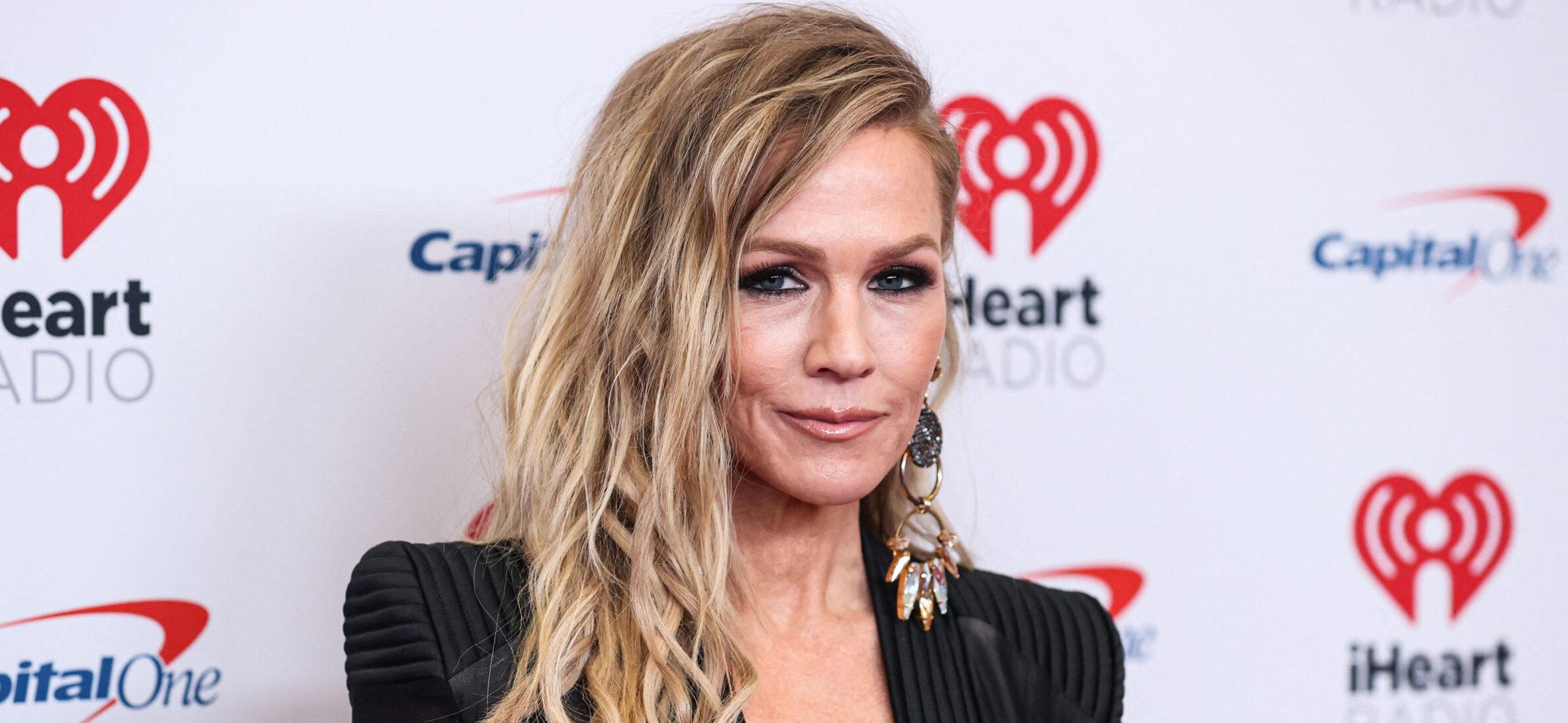 Jennie Garth at the 2022 iHeartRadio Music Festival - Night 1 - Press Room