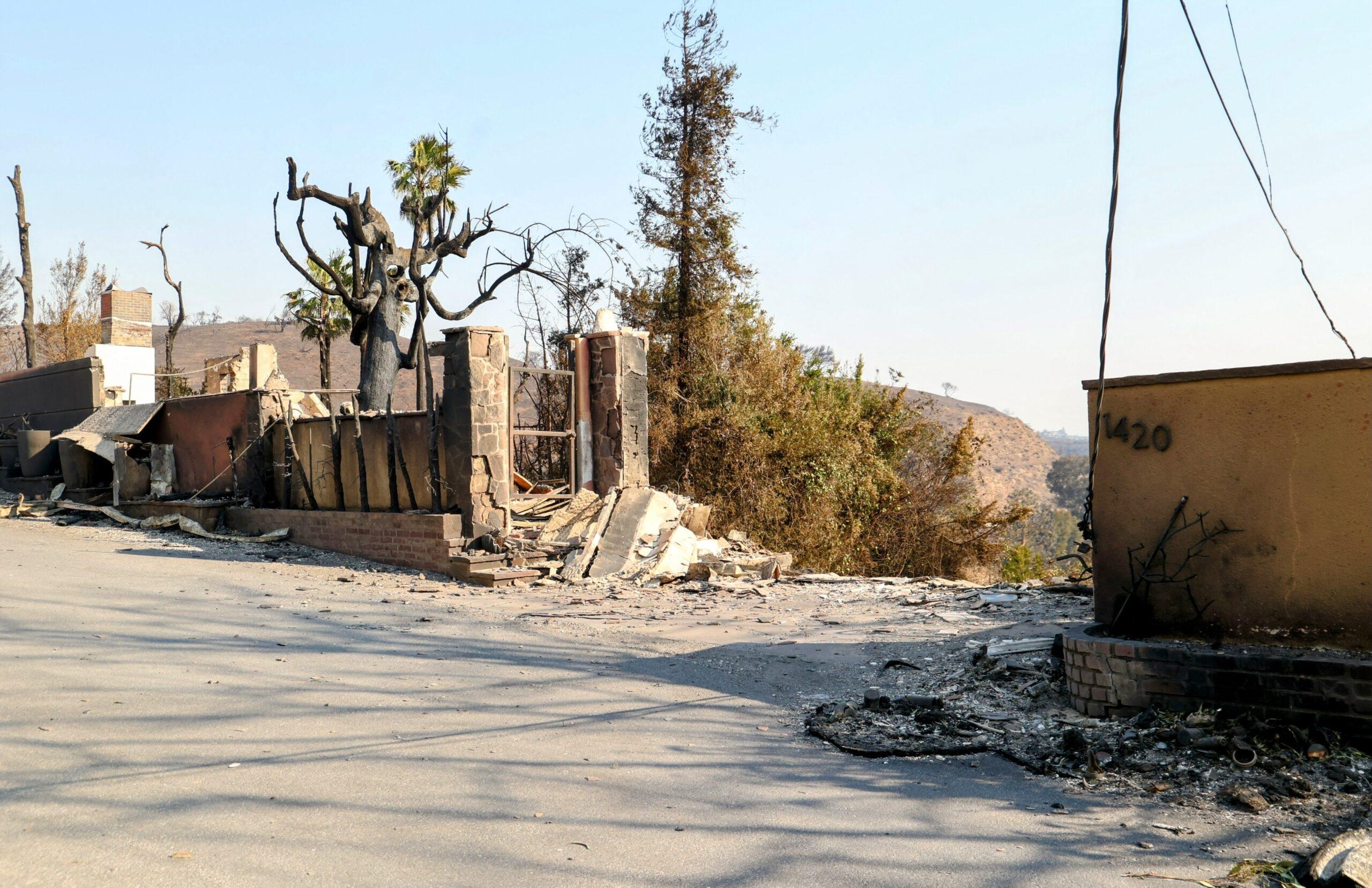 PREMIUM EXCLUSIVE: Spencer Pratt seen at his home which burned down trying to salvage crystals and any personal items in the devastating aftermath of his family loss