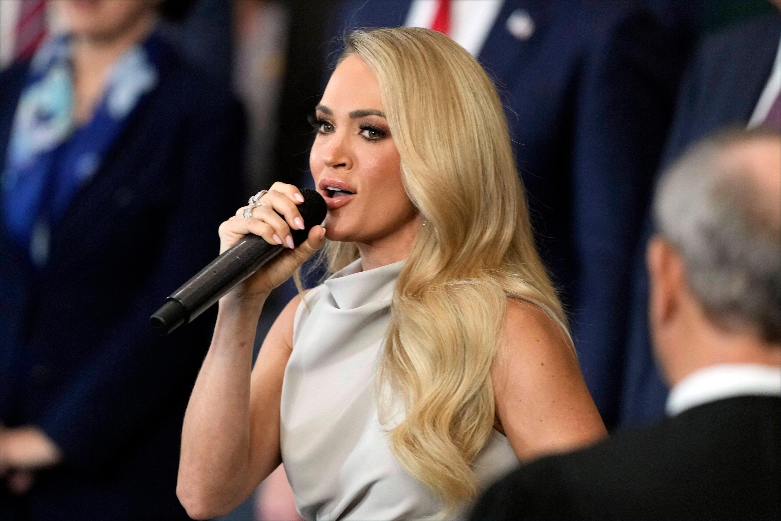 Carrie Underwood se apresenta na posse de Donald Trump