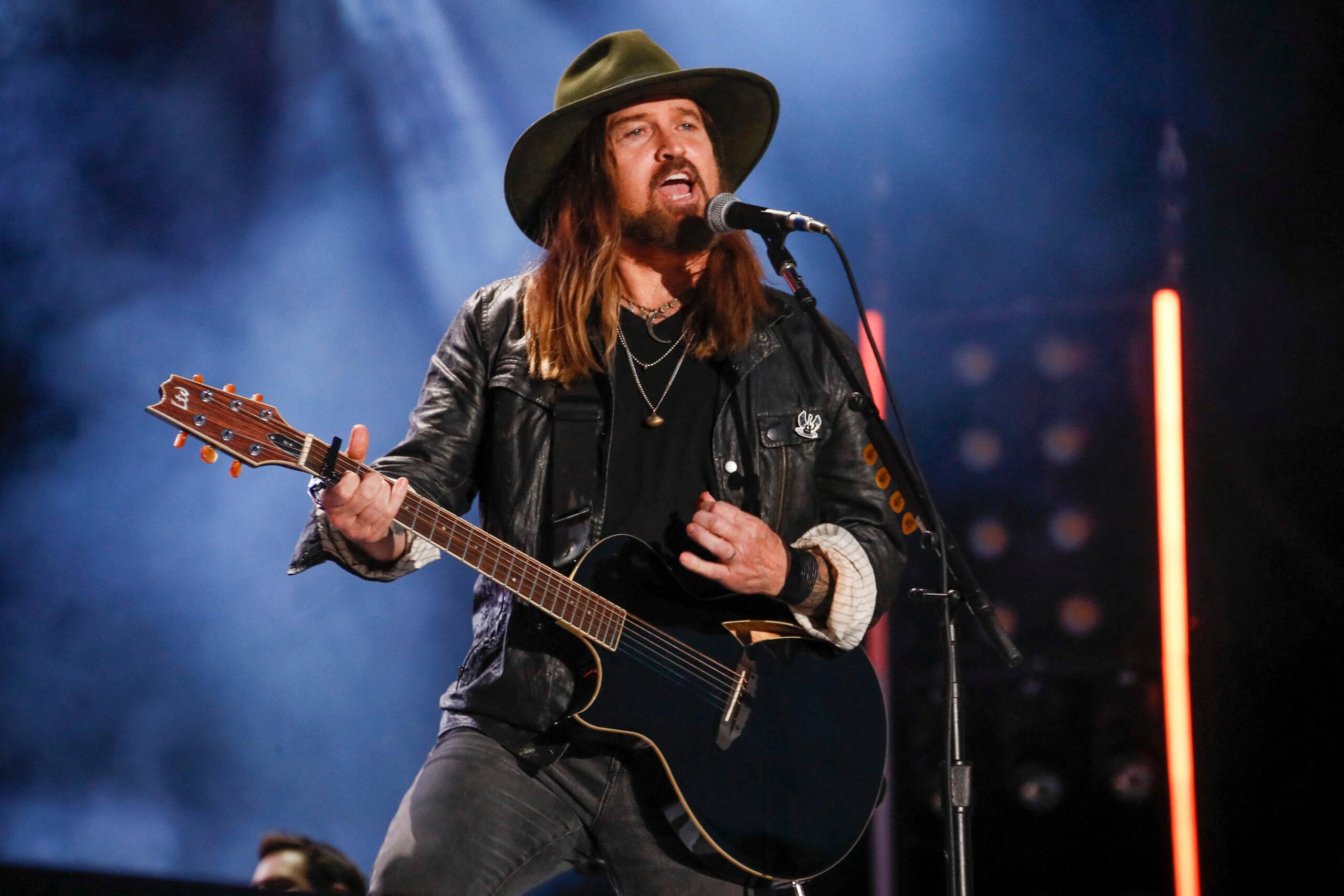 Billy Ray Cyrus di 2019 CMA Music Fest Nightly Concert