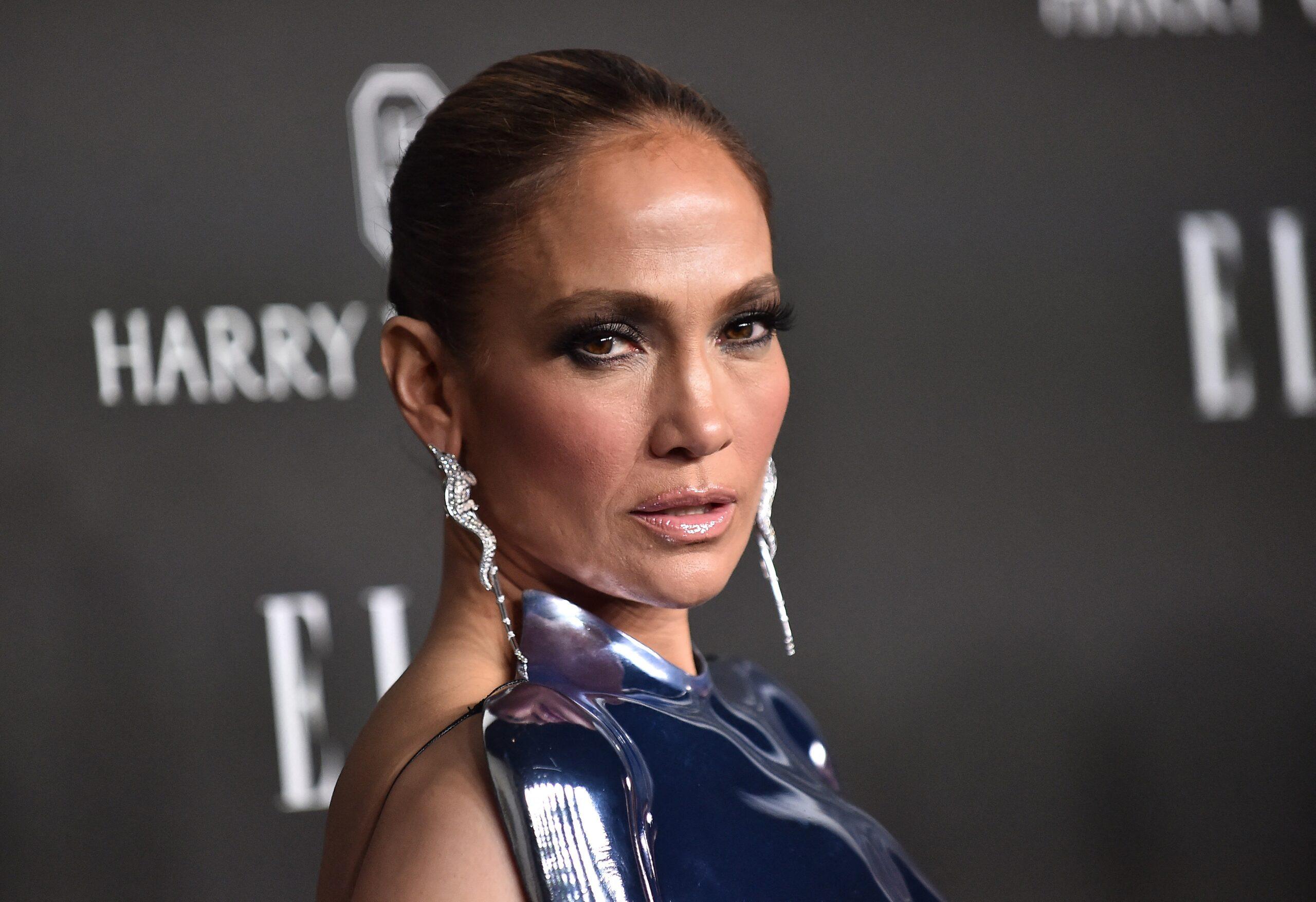 Jennifer Lopez em Eliji para celebrar 2023 mulheres em Hollywood