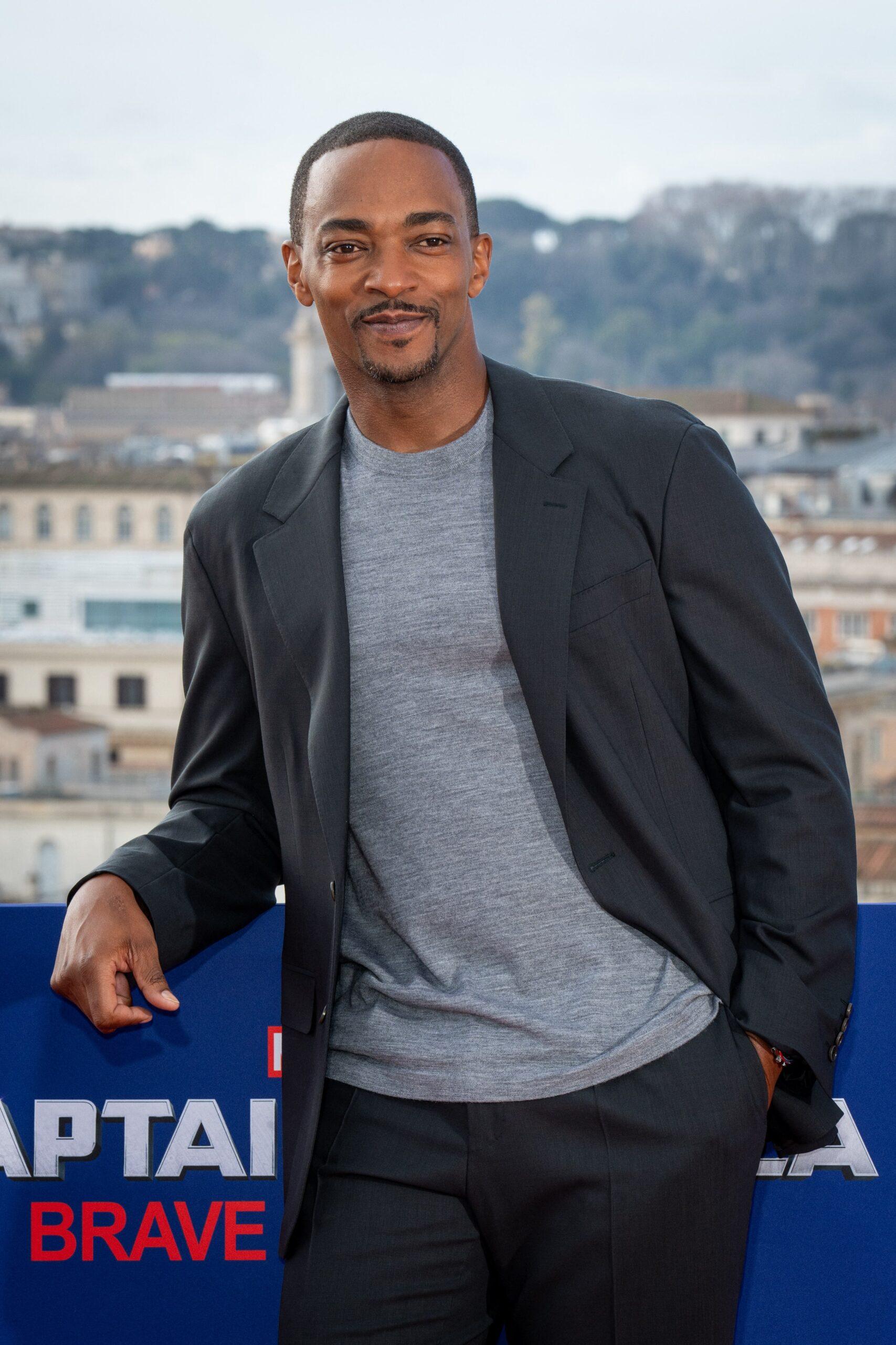 Anthony Mackie attends the "Captain America: Brave New World" photocall 