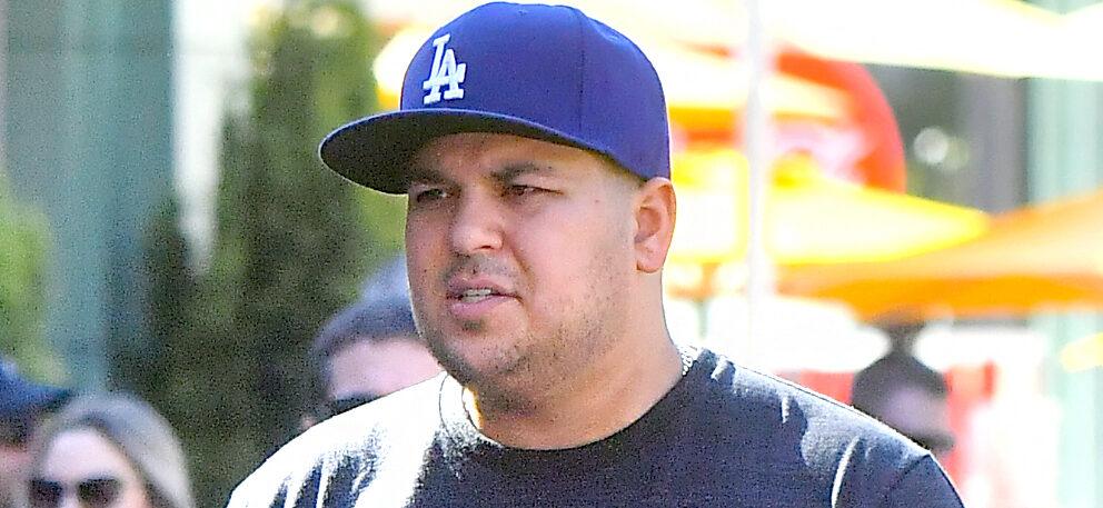 Rob Kardashian spotted picking up snacks at Wetzels Pretzels in Disneyland