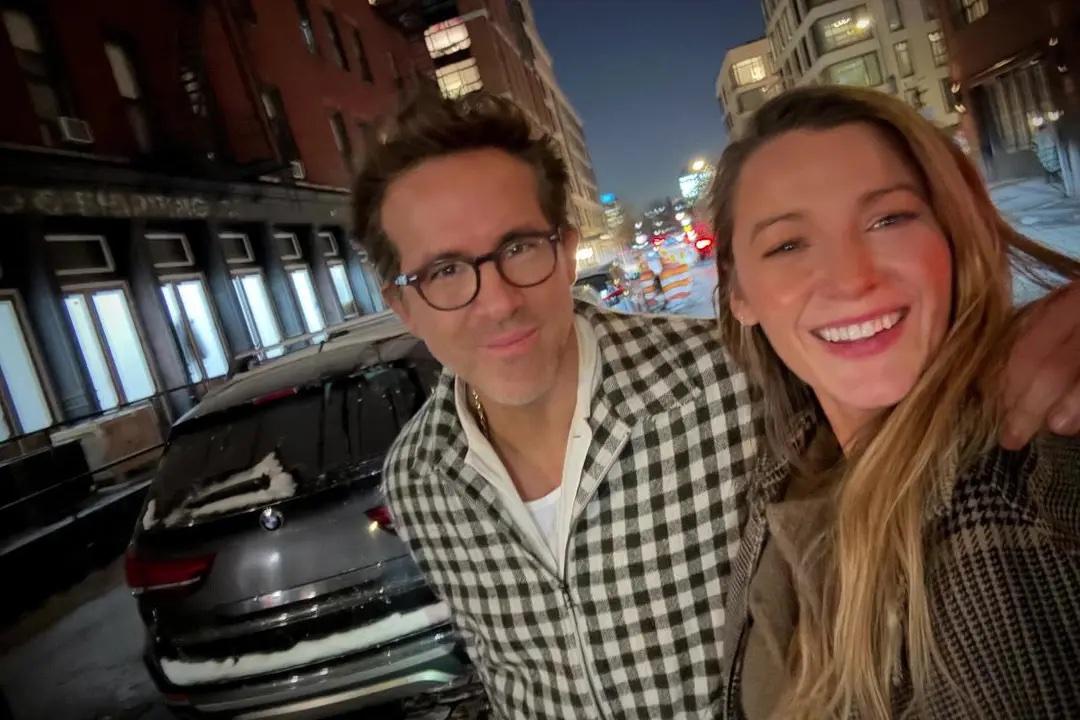 Blake Lively and Ryan Reynolds take a selfie