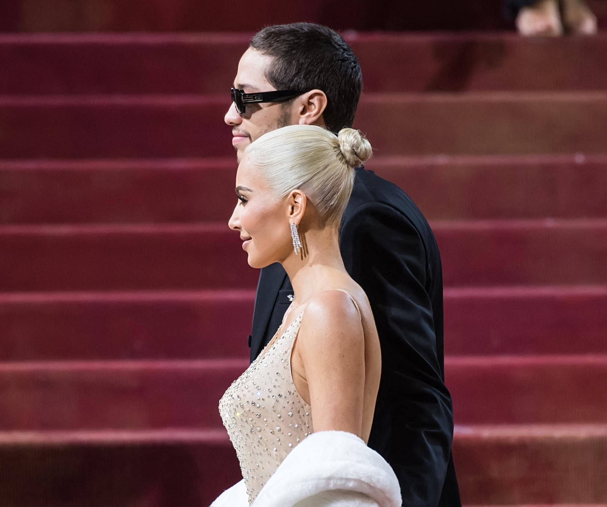 Kim Kardashian and Pete Davidson arrive at the Gala Met 2022 Celebrant "In America: a fashion anthology" in New York