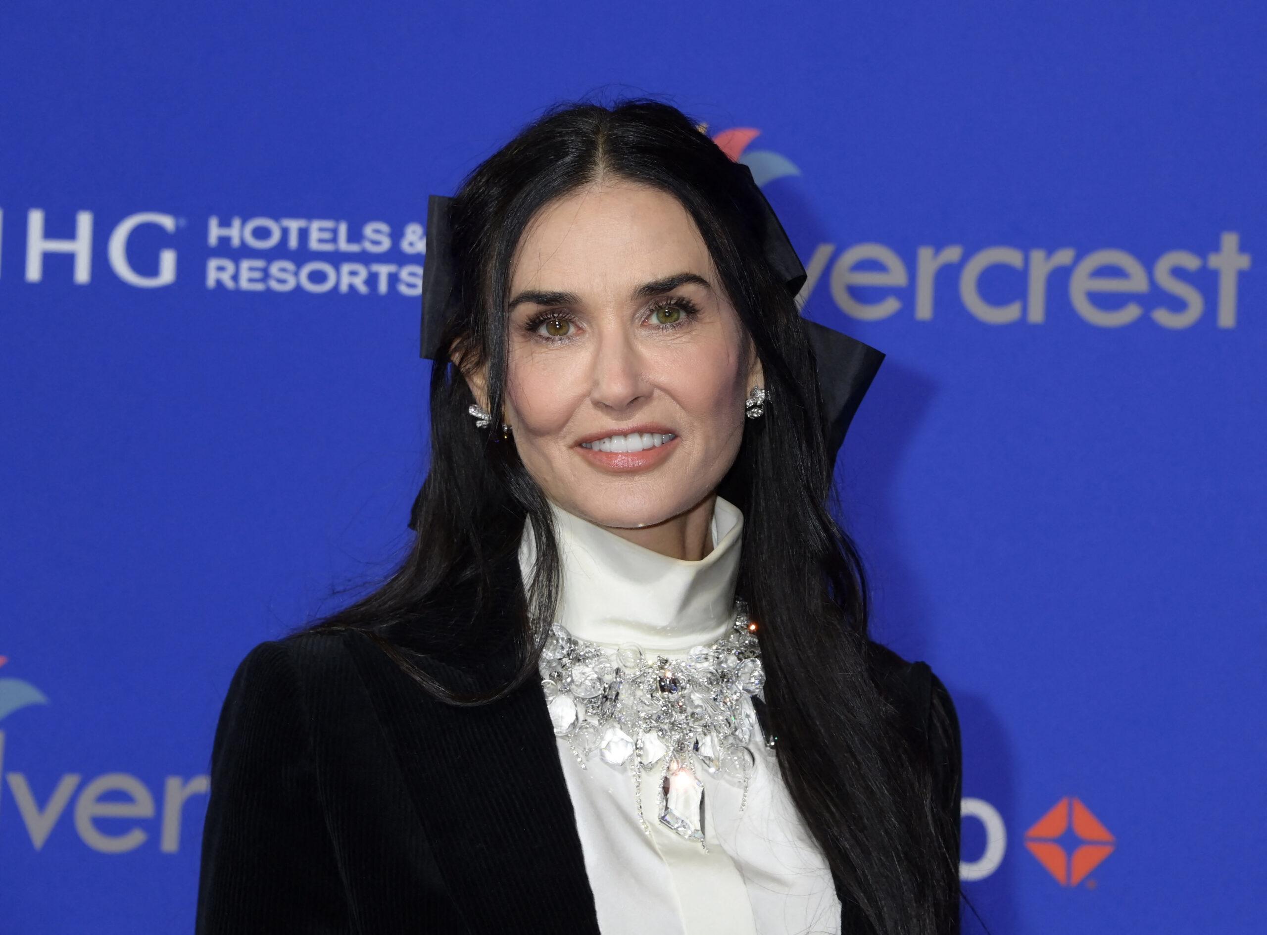 Demi Moore di Penghargaan Film Internasional Palm Springs Tahunan ke -36