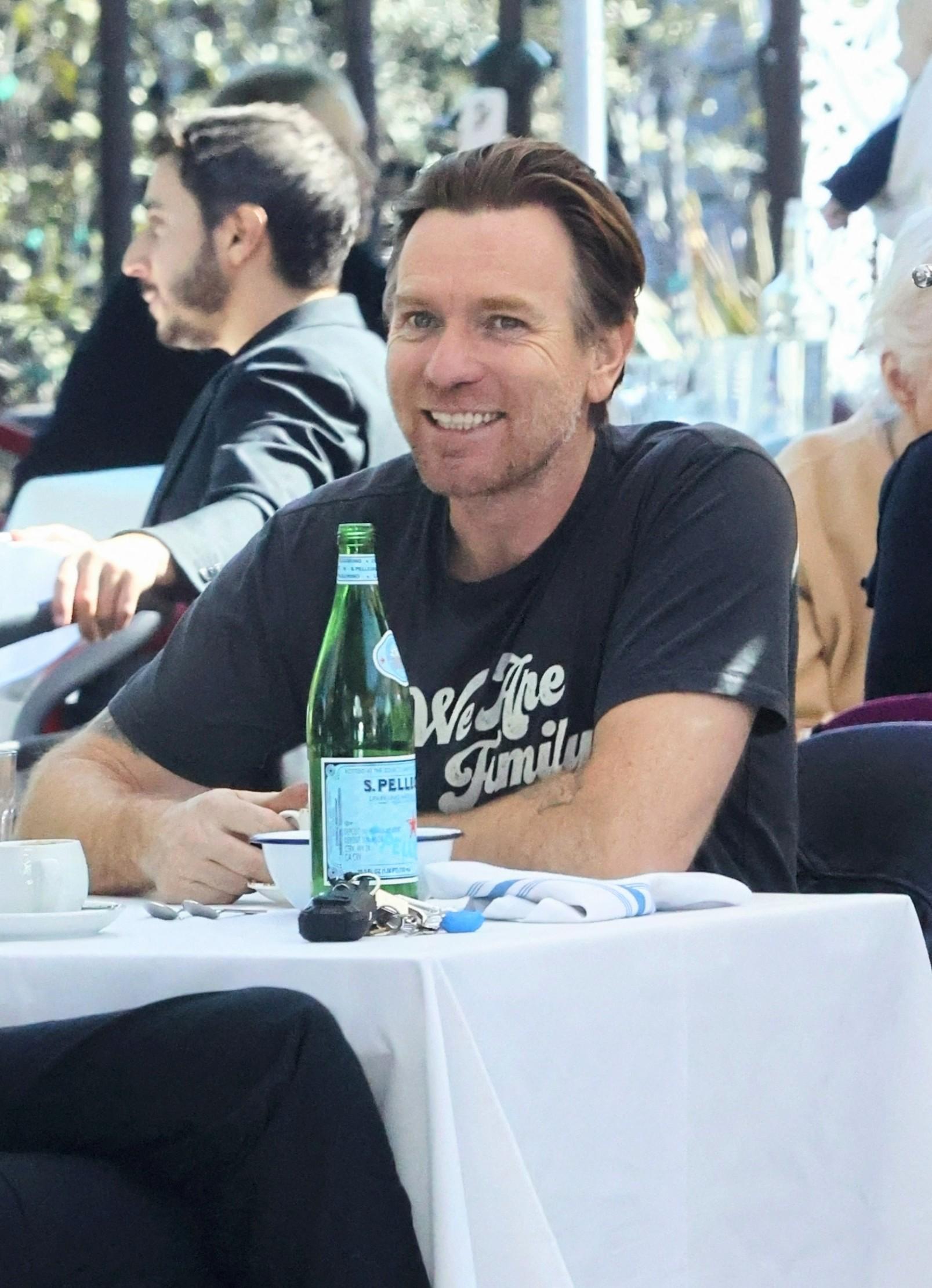 Ewan McGregor is seen lunching with a friend at Mauro Cafe