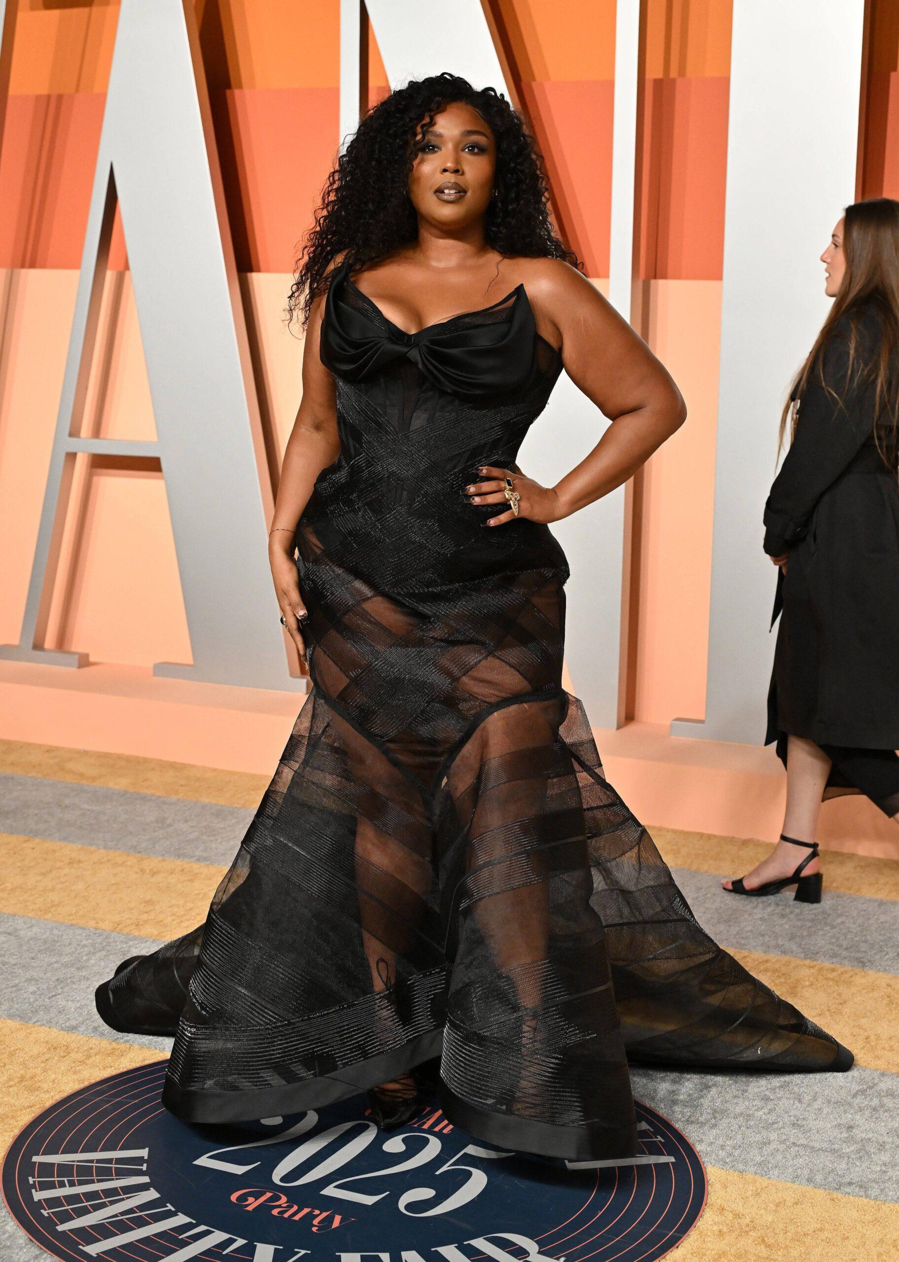 Lizzo di pesta Vanity Fair Oscar yang diadakan di Wallis Annenberg Center for the Performing Arts pada 2 Maret 2025 di Beverly Hills, CA. 