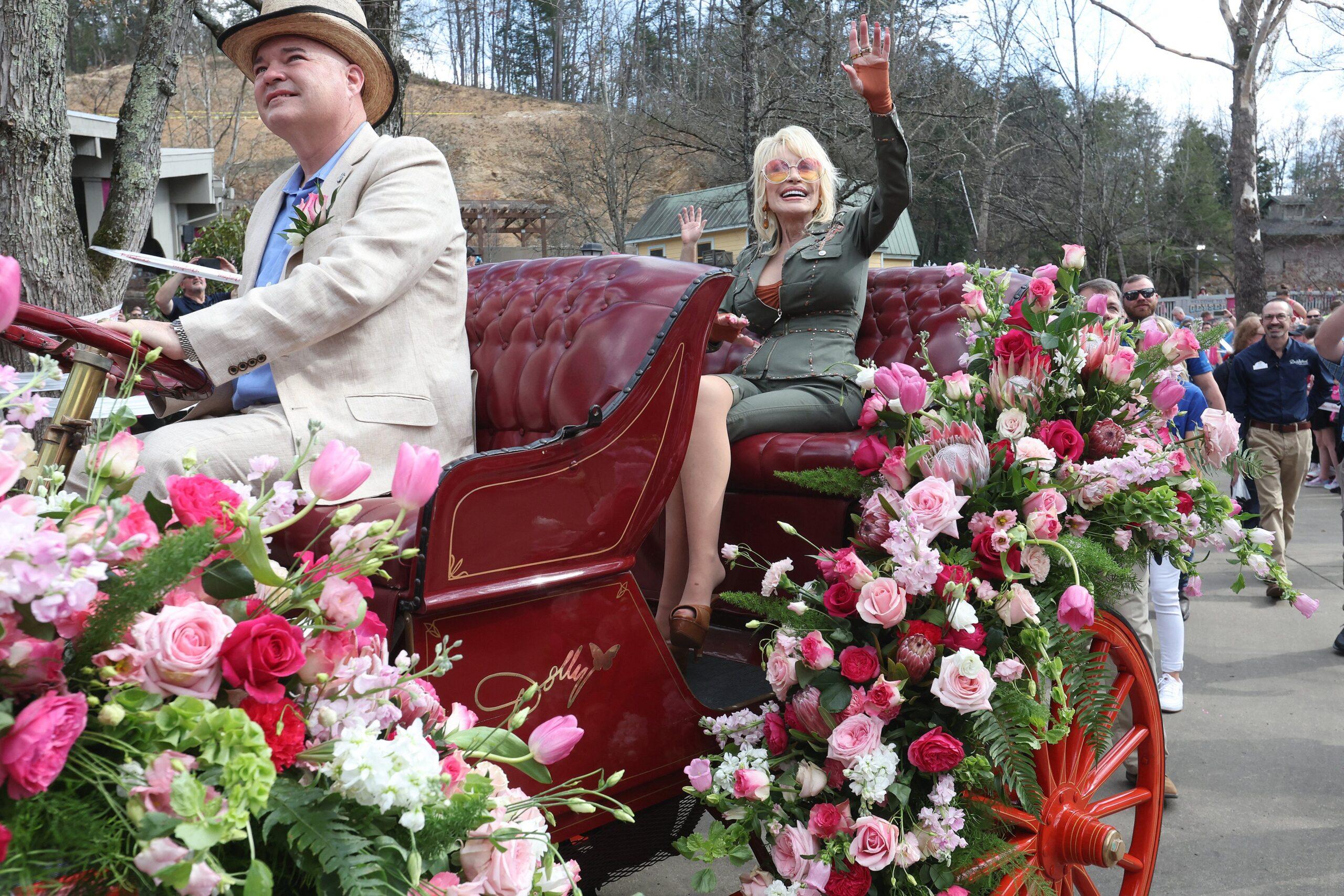 Dolly Parton at the Dollywood Dewitt tour to celebrate the 40th Anniversary of Dollywood