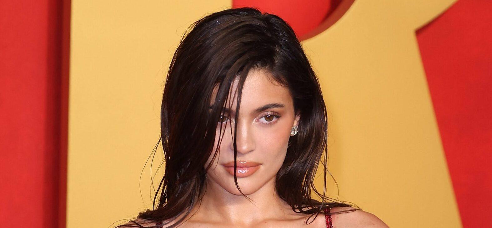 2024 Vanity Fair Oscar Party - Arrivals. 11 Mar 2024 Pictured: Kylie Jenner. Photo credit: CraSH/imageSPACE / MEGA TheMegaAgency.com +1 888 505 6342 (Mega Agency TagID: MEGA1109528_050.jpg) [Photo via Mega Agency]
