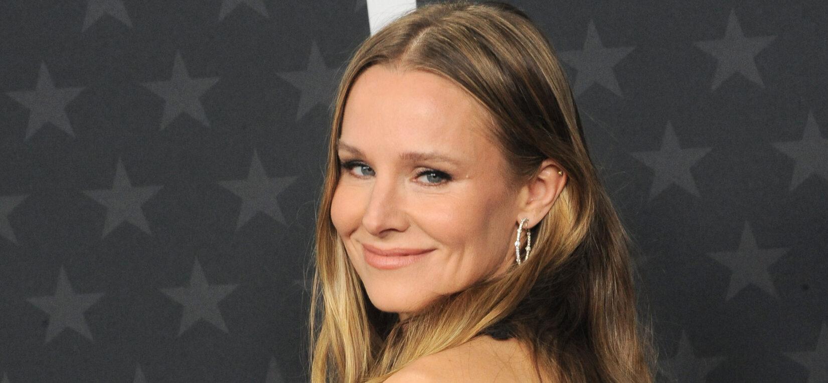 Kristen Bell attends the 30th Annual Critics Choice Awards