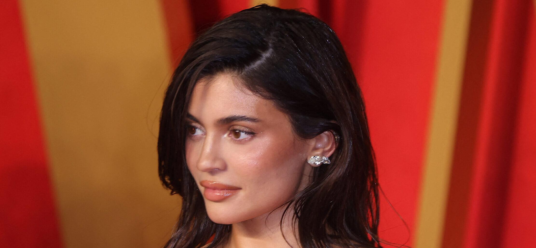 2024 Vanity Fair Oscar Party - Arrivals. 11 Mar 2024 Pictured: Kylie Jenner. Photo credit: CraSH/imageSPACE / MEGA TheMegaAgency.com +1 888 505 6342 (Mega Agency TagID: MEGA1109523_072.jpg) [Photo via Mega Agency]