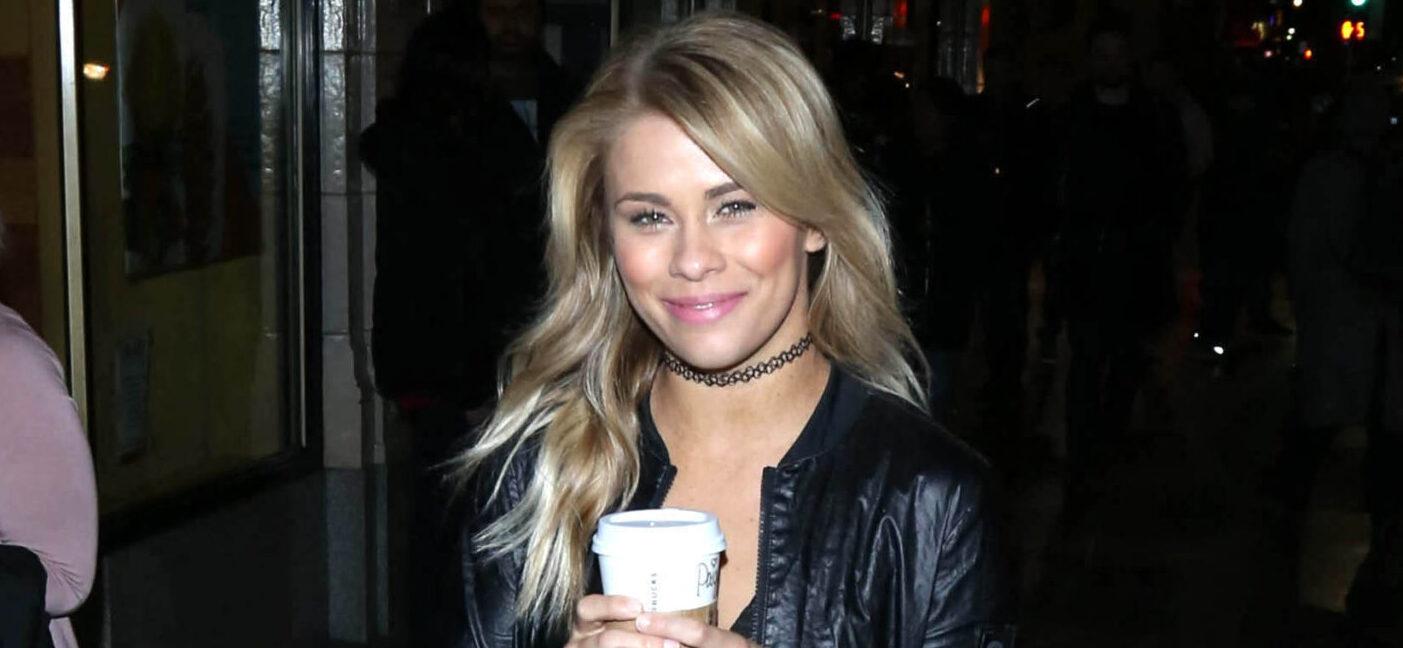 Photo by: gotpap/starmaxinc.com STAR MAX ©2017 ALL RIGHTS RESERVED Telephone/Fax: (212) 995-1196 1/13/17 Paige Vanzant is seen in Los Angeles, CA. Newscom/(Mega Agency TagID: starmax526389.jpg) [Photo via Mega Agency]