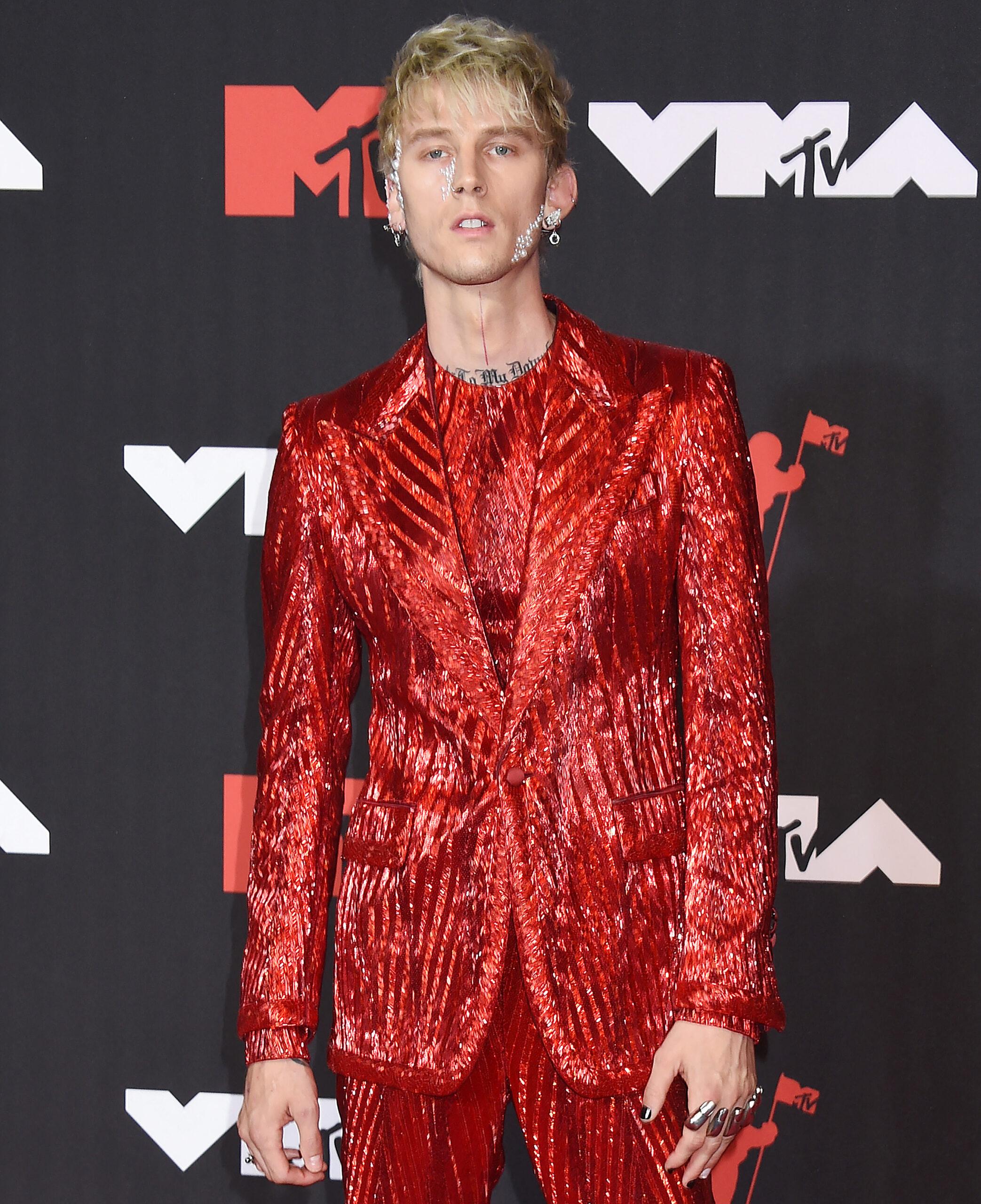 Kelly Machine Gun en 2021 MTV Vama en la ciudad de Nueva York