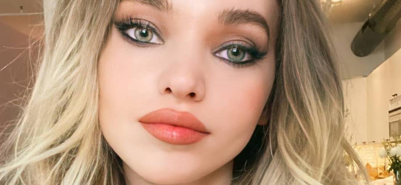 Dove Cameron close up