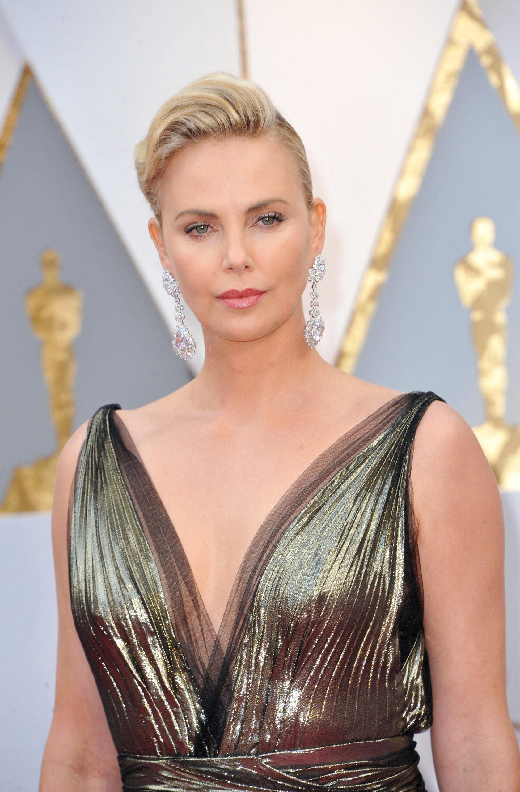 Charlize Thron Attends 89th Annual Academy Awardy Awards