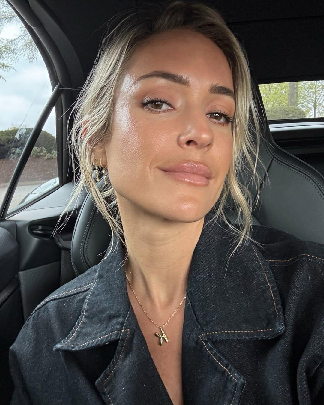 Kristin Cavallari selfie in car