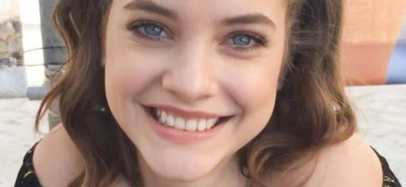 Barbara Palvin close up