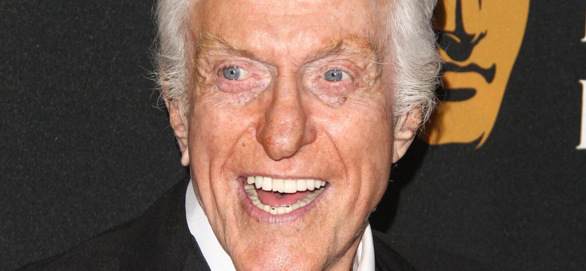 Dick Van Dyke at The 2017 AMD British Academy Britannia Awards in Los Angeles