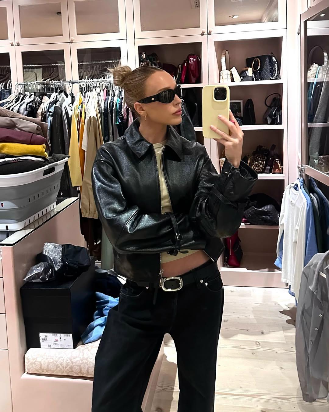 Alex Cooper mirror selfie