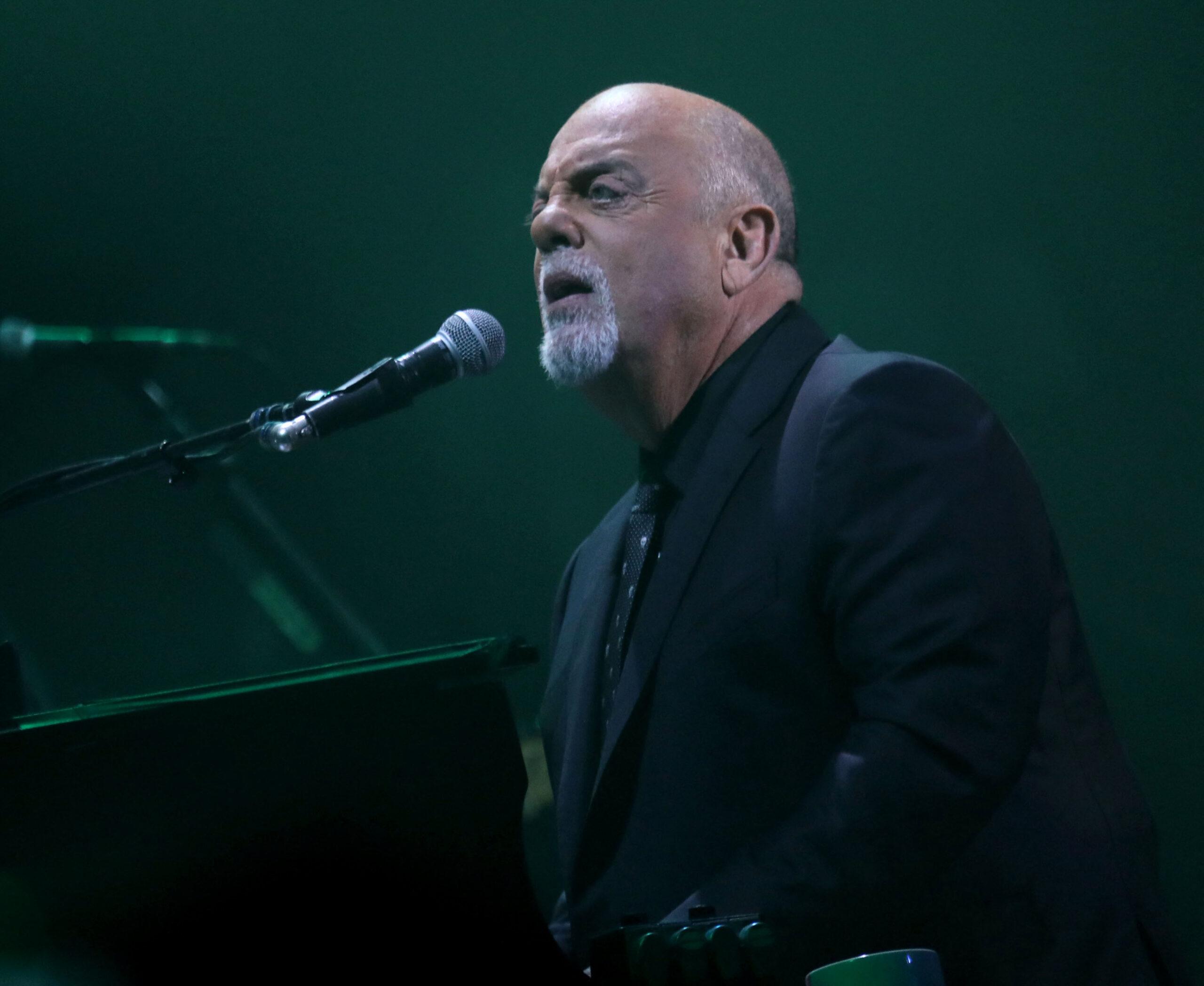 Billy Joel trabalha para MSG