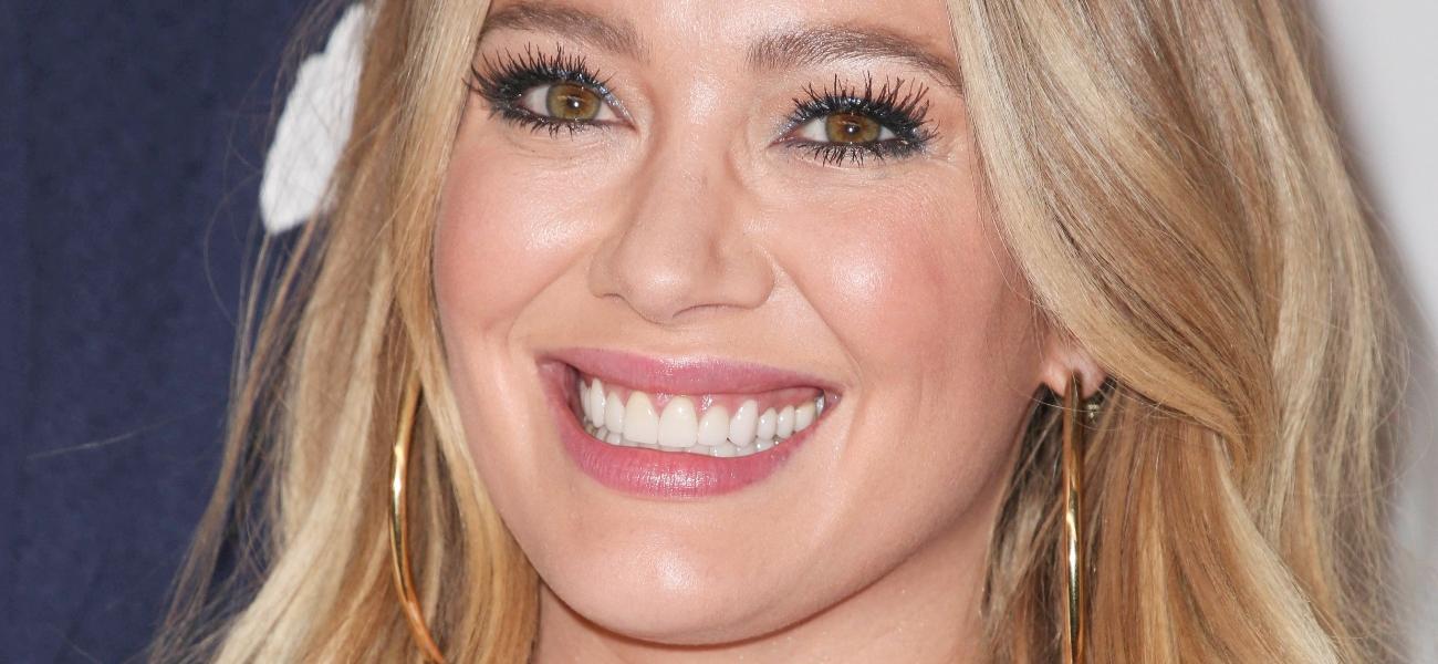 Hilary Duff close up