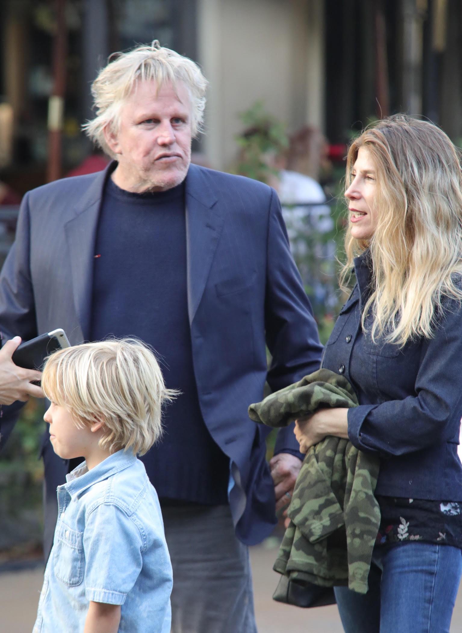 Gary Busey Takes Wife and Kids Shopping