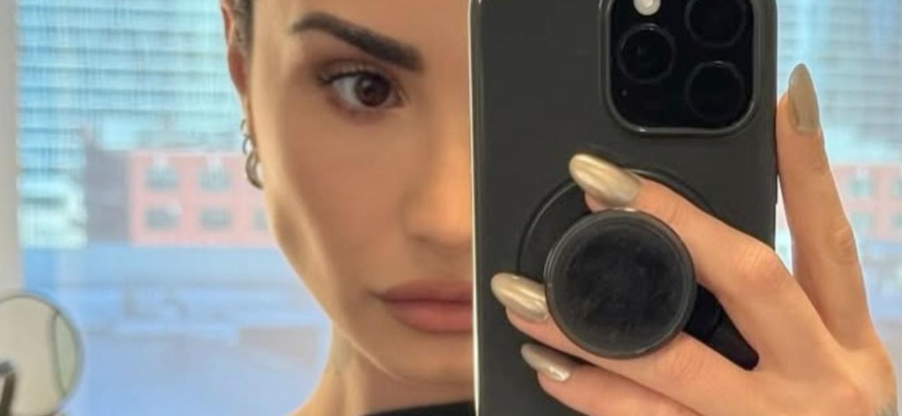 Demi Lovato close up