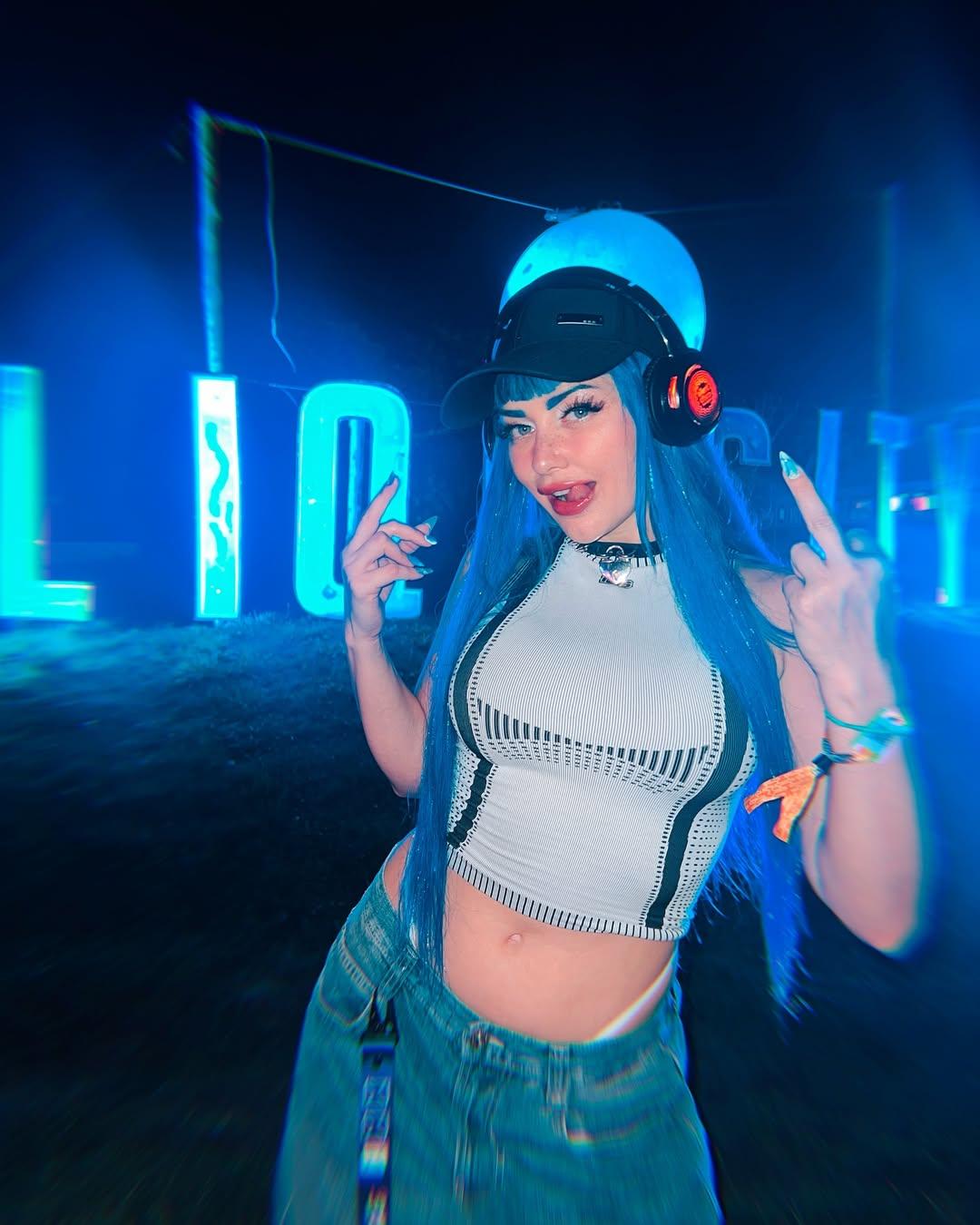 Jewelz Blu