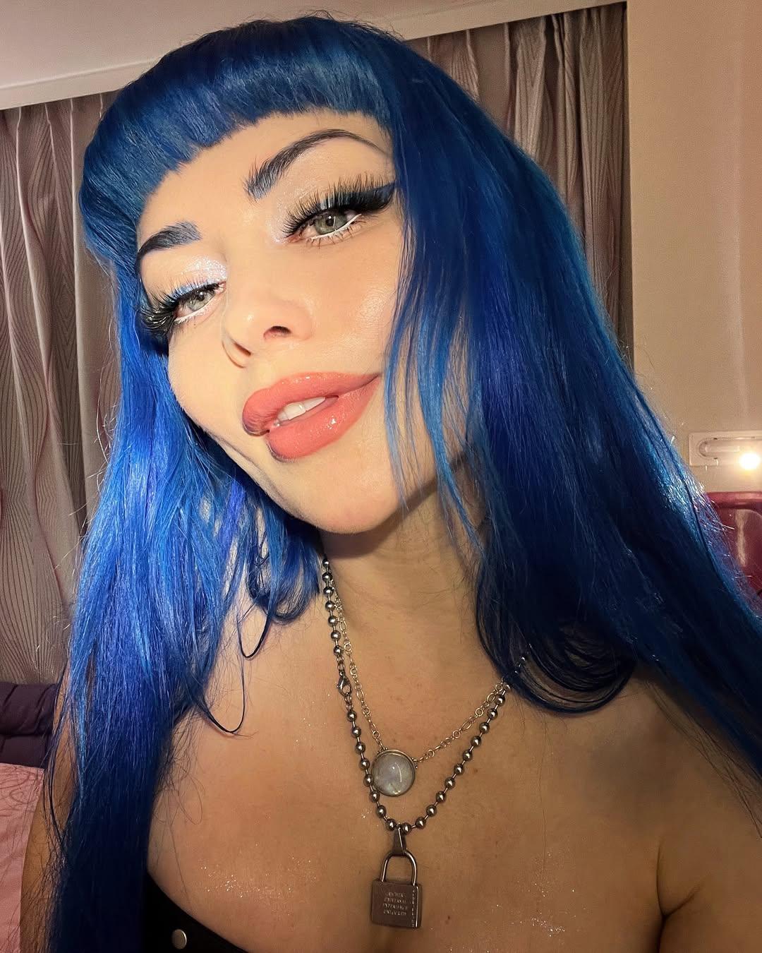 Jewelz Blu