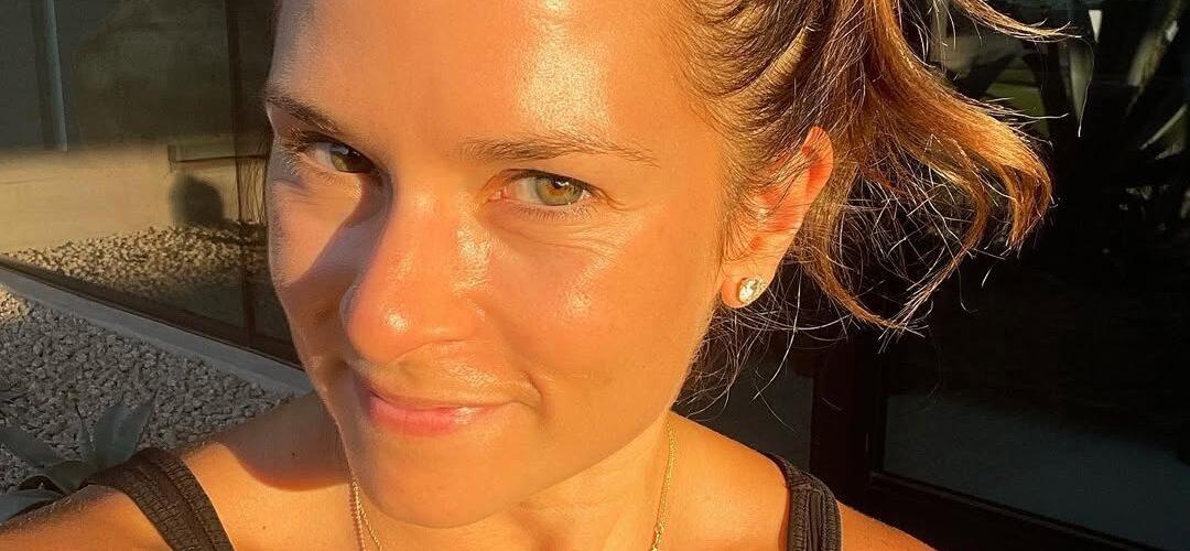 Danica Patrick selfie