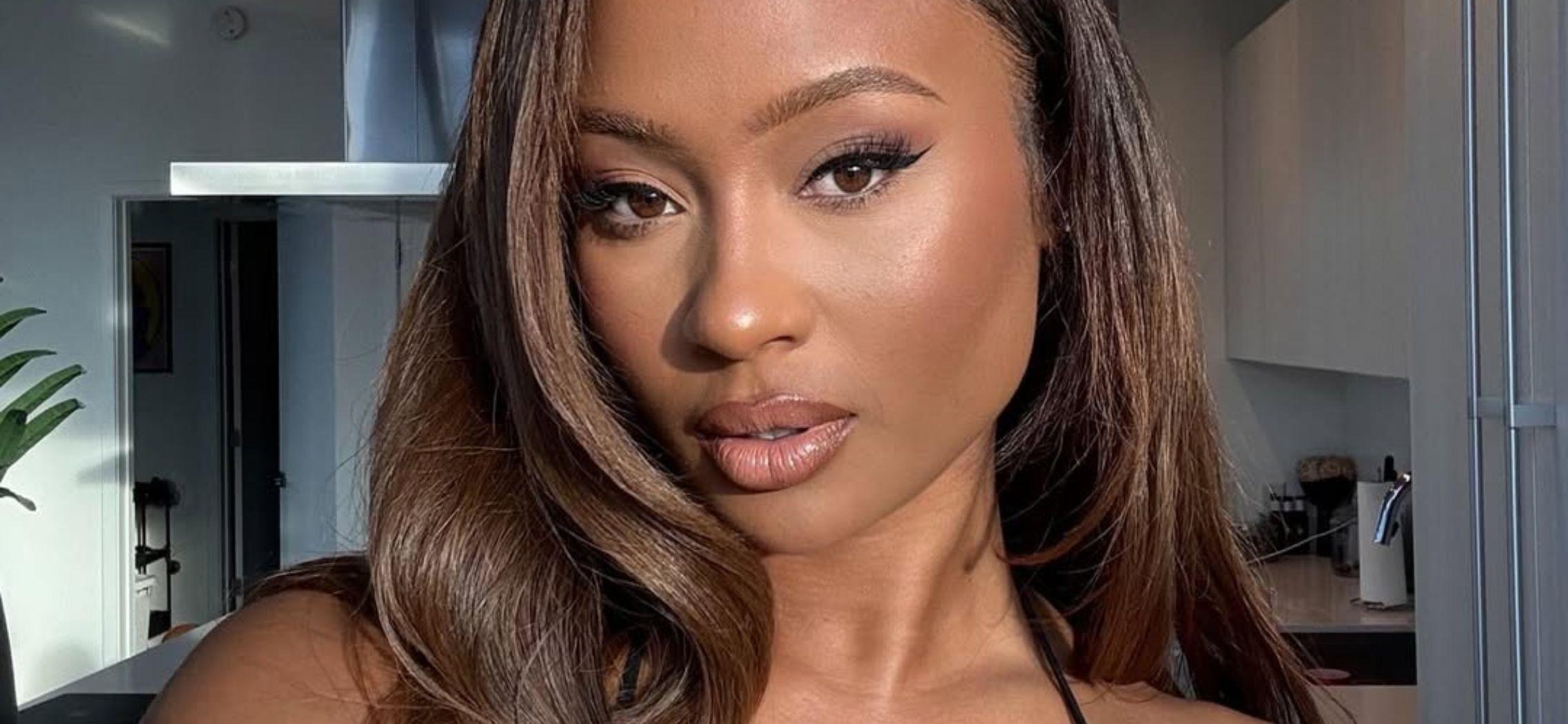 Kayla Nicole selfie