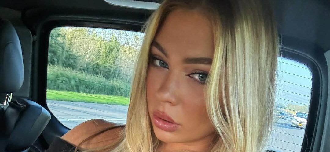 Jutta Leerdam selfie