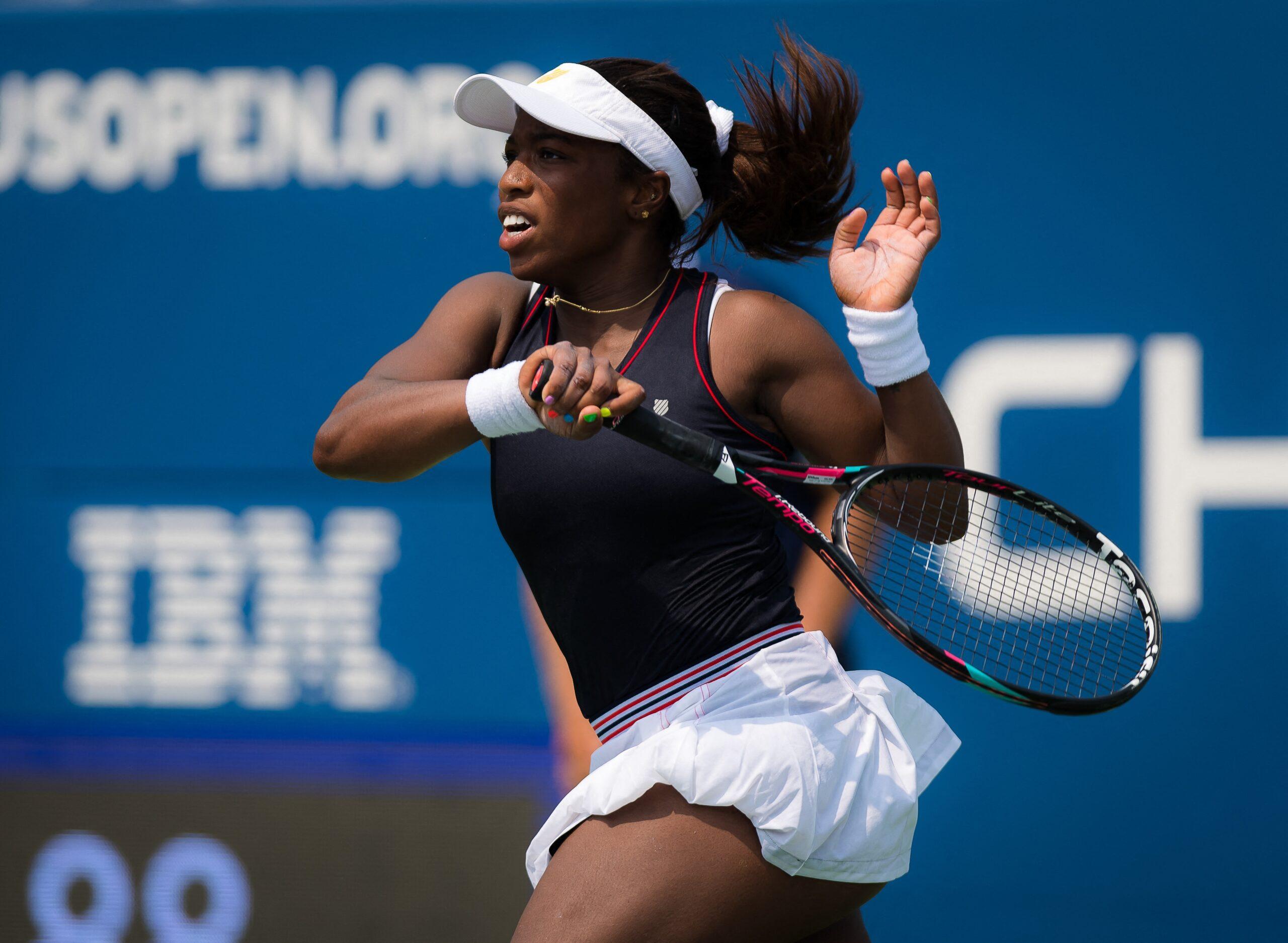 Sachia Vickery playing tennis. 