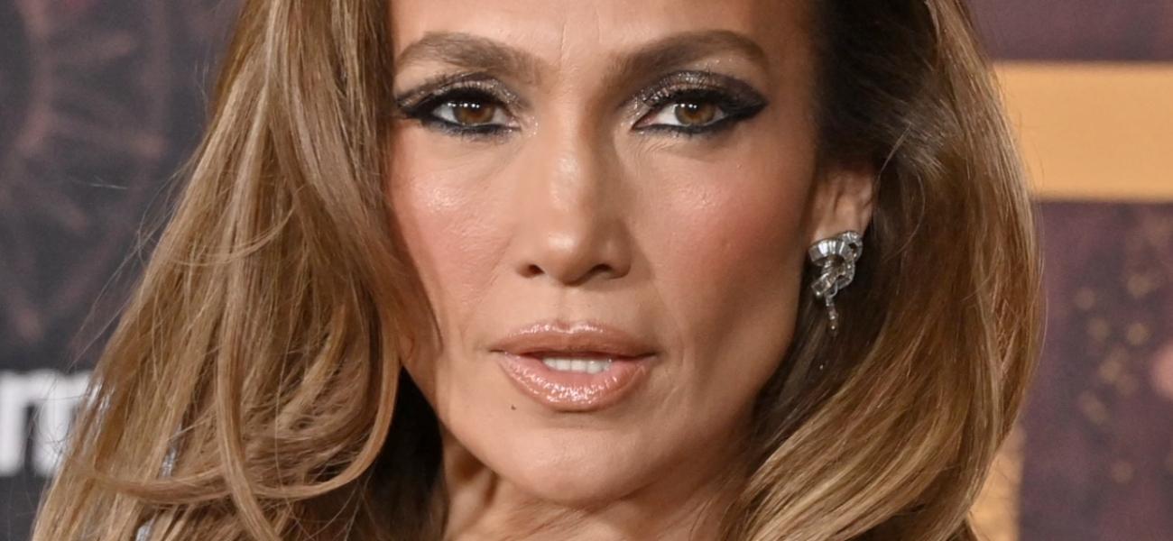 Jennifer Lopez close up