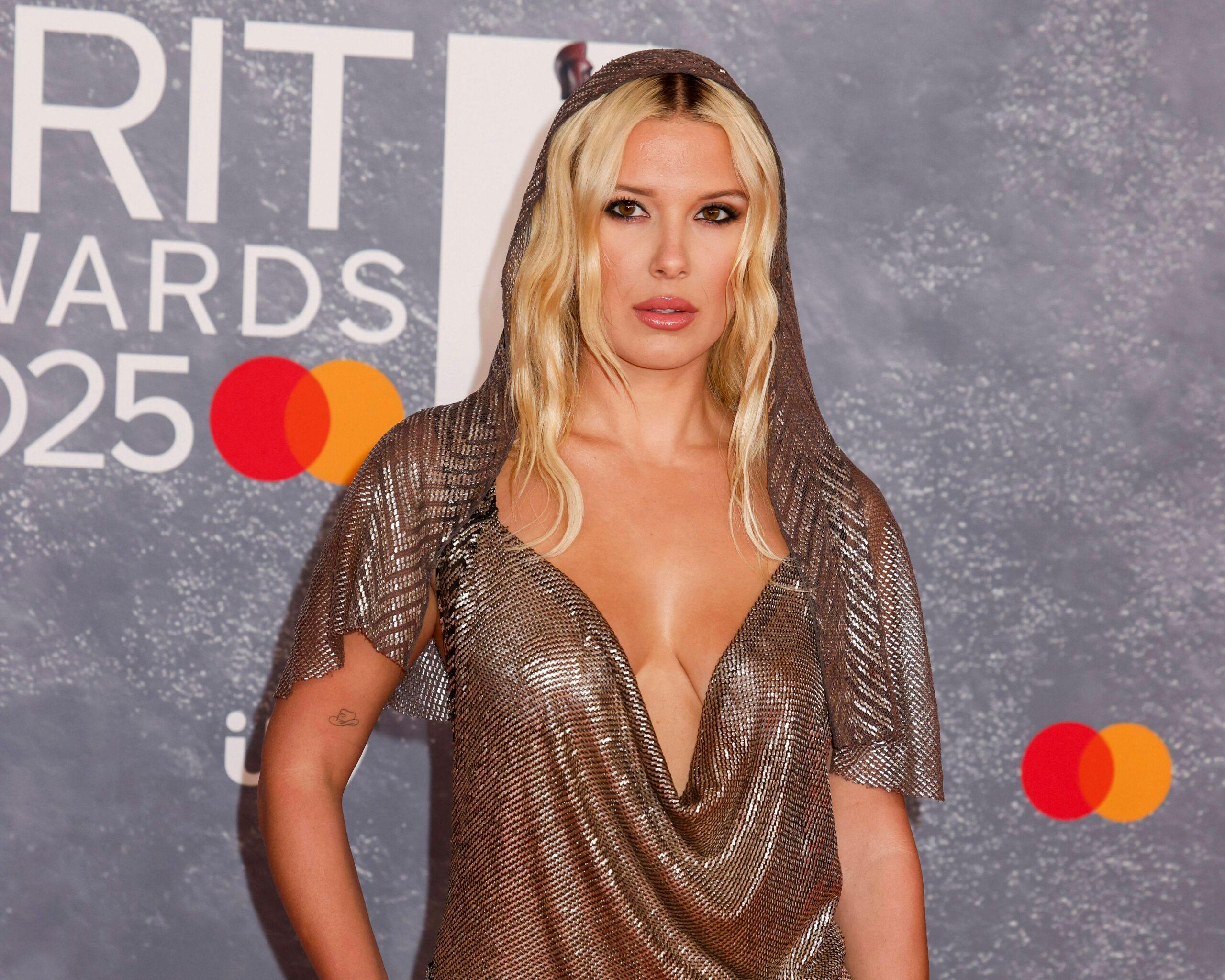 Milli Bobby Brown no Brit Awards 2025, O2